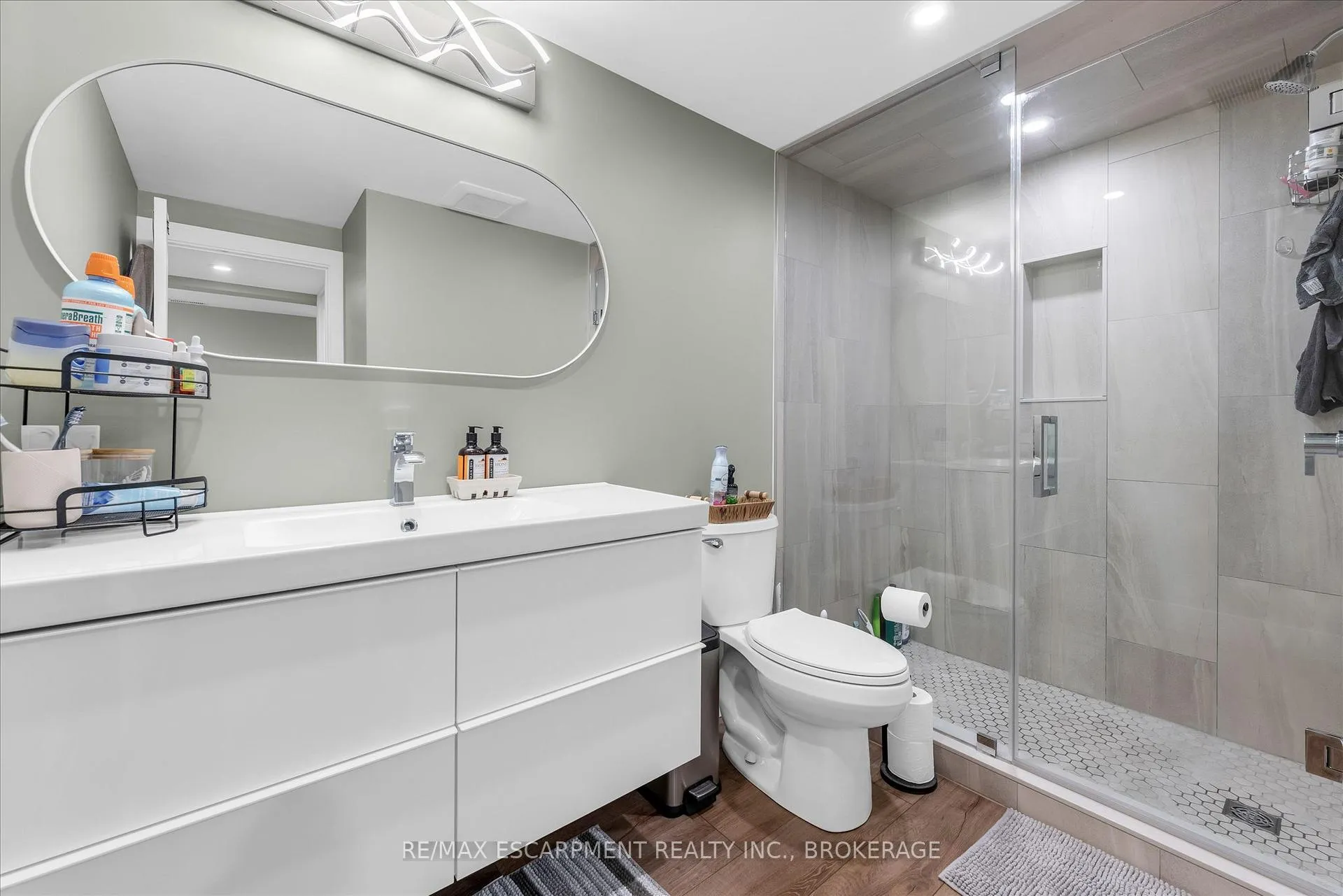Photo 28 of 19 Lyons Avenue, Welland, Lincoln/Crowland — HOMEH