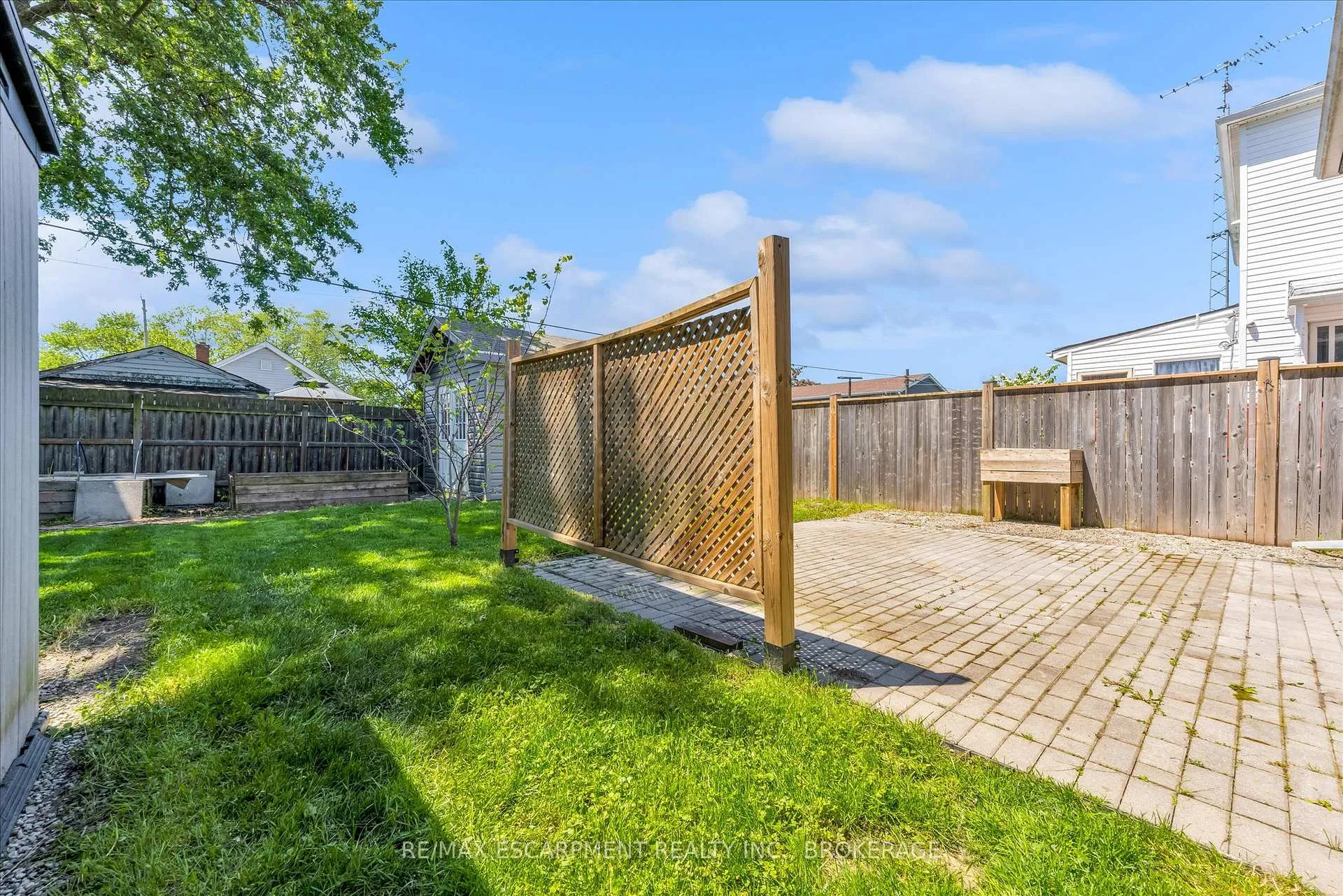 Photo 32 of 19 Lyons Avenue, Welland, Lincoln/Crowland — HOMEH