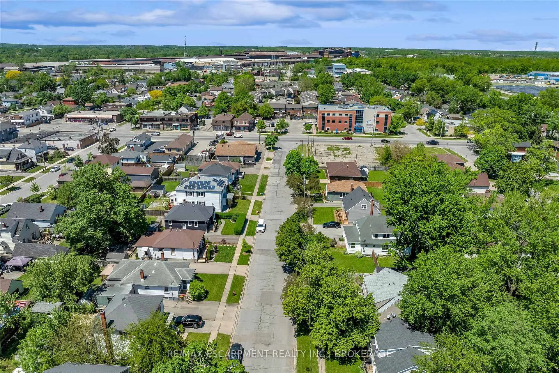 Photo 35 of 19 Lyons Avenue, Welland, Lincoln/Crowland — HOMEH