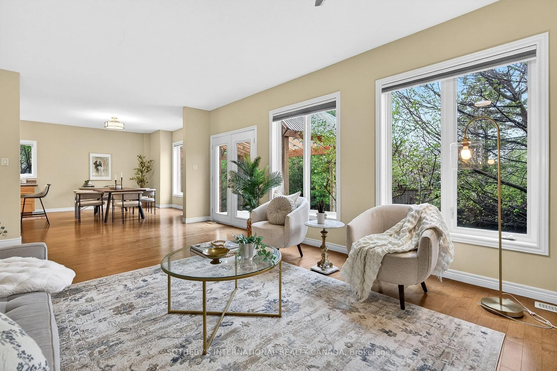 Photo 8 of 40 Maplevale Drive, Hamilton, Ancaster — HOMEH