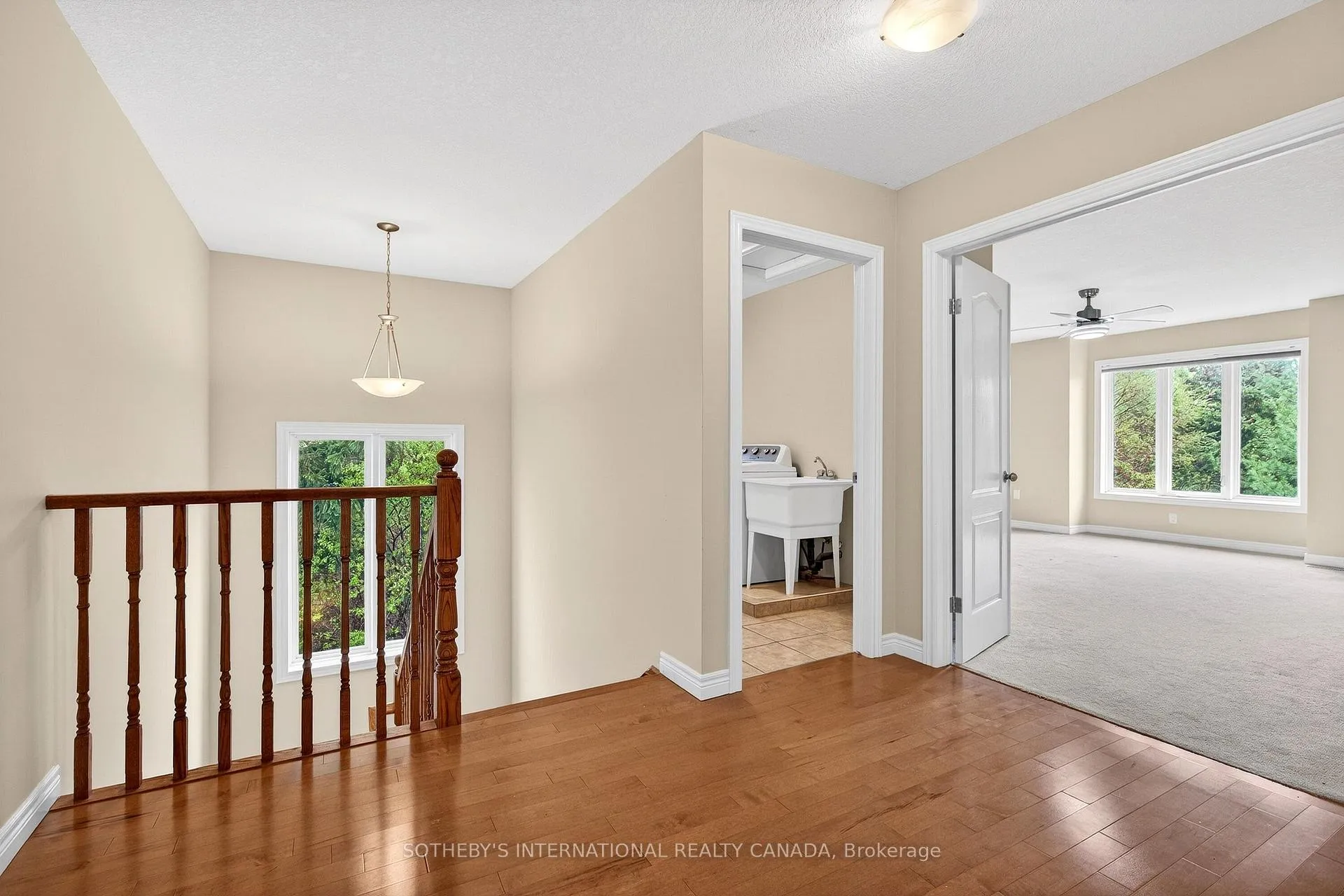 Photo 20 of 40 Maplevale Drive, Hamilton, Ancaster — HOMEH