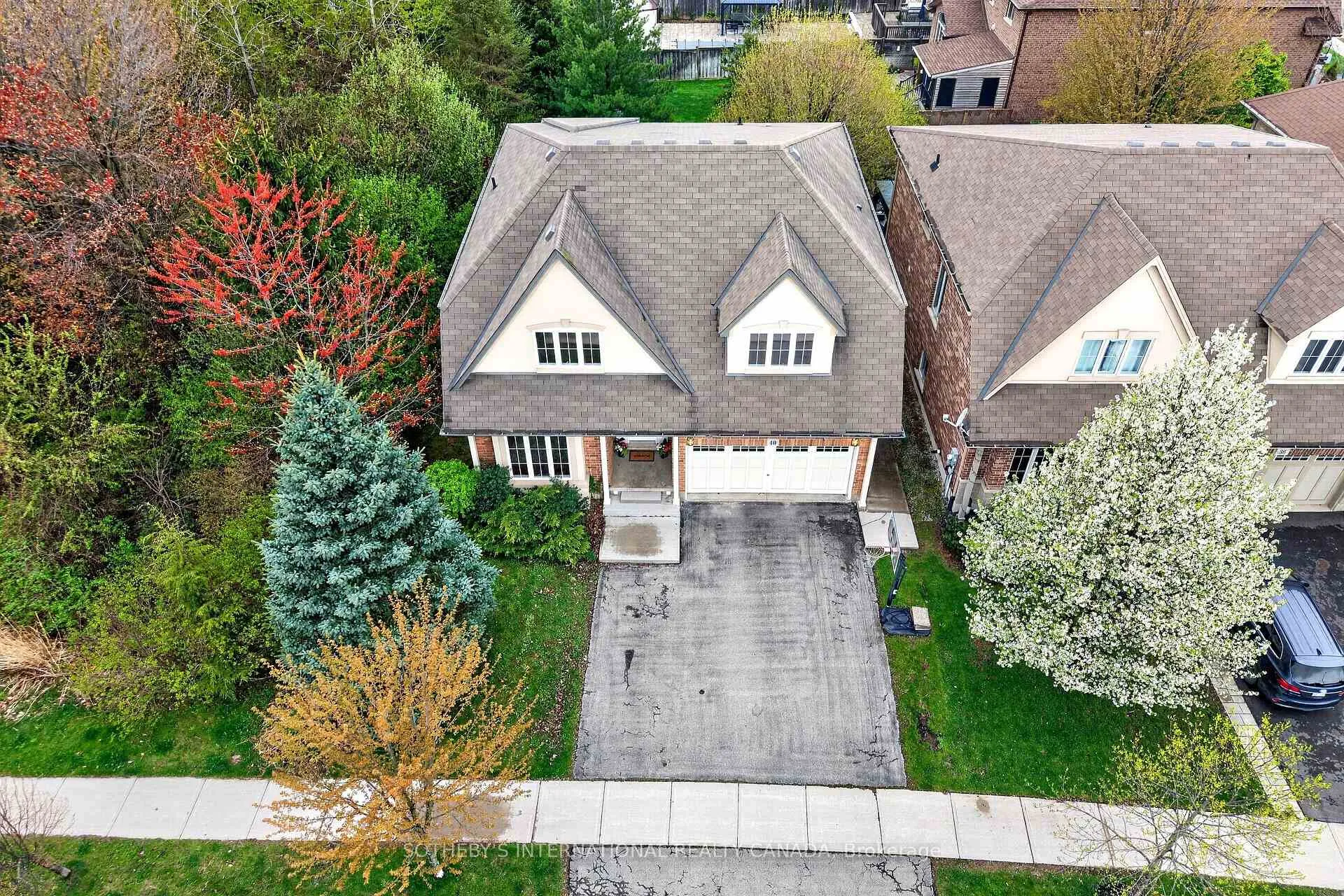 Photo 34 of 40 Maplevale Drive, Hamilton, Ancaster — HOMEH