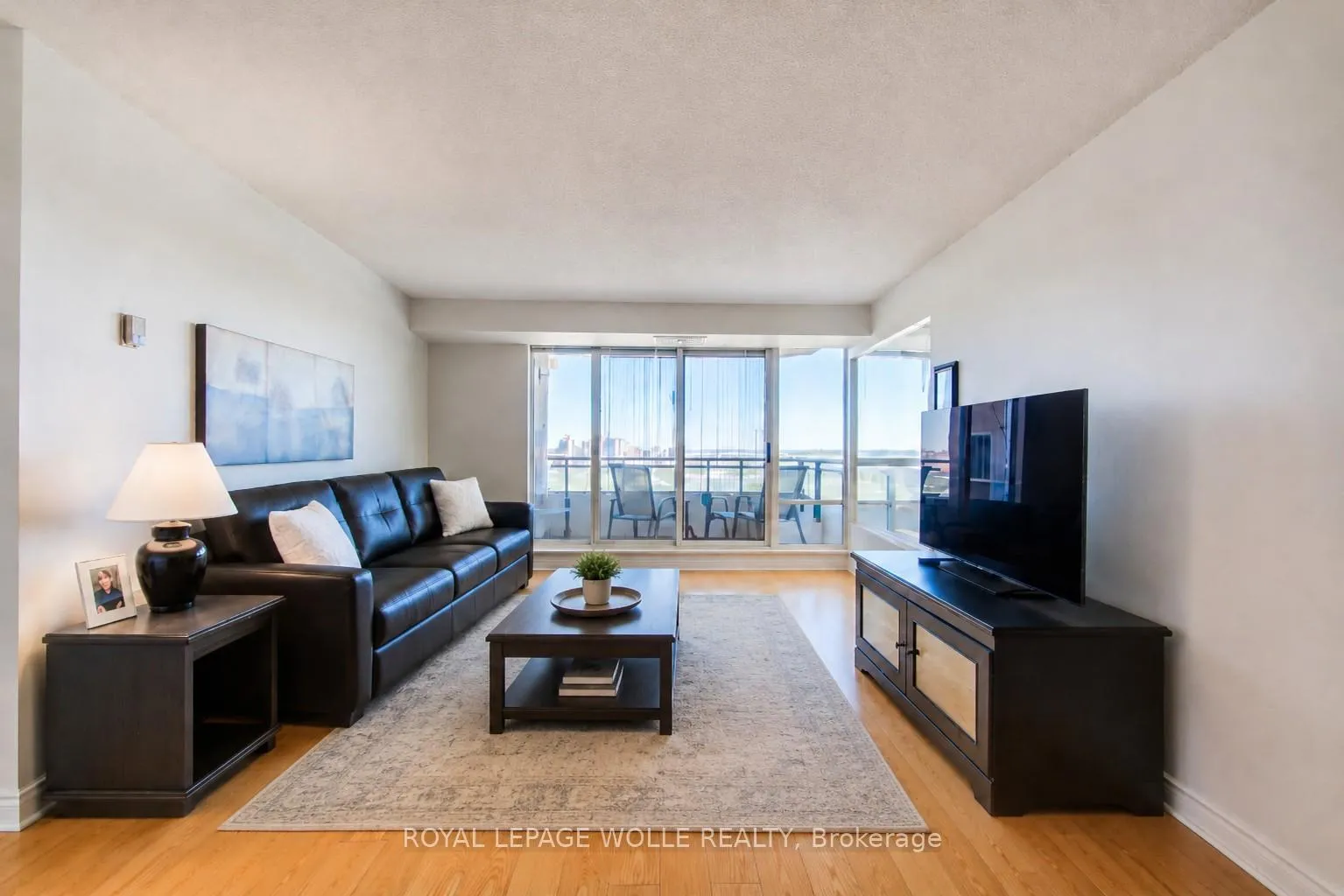 Photo 11 of Unit 1907, 6 Willow Street, Waterloo — HOMEH