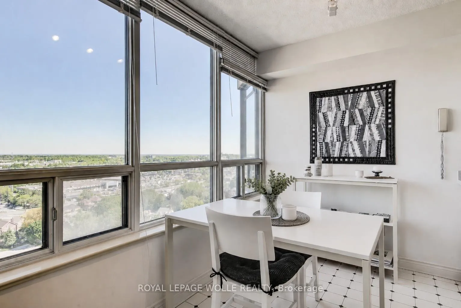 Photo 13 of Unit 1907, 6 Willow Street, Waterloo — HOMEH