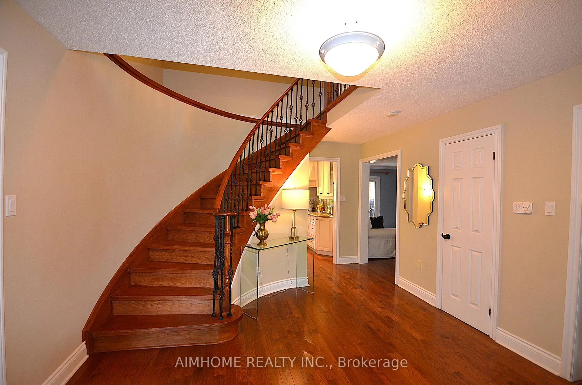 Photo 3 of 80 Golf Links Drive, Aurora, Aurora Highlands — HOMEH