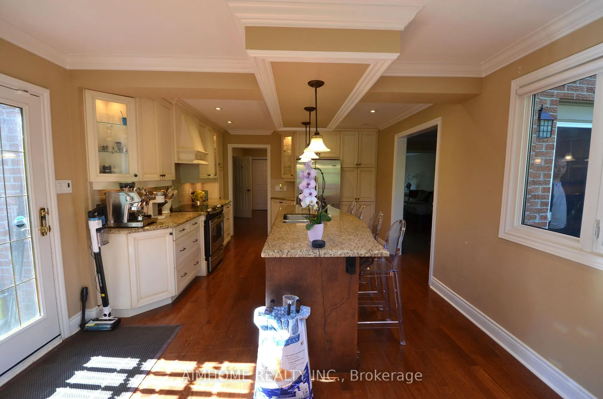 Photo 6 of 80 Golf Links Drive, Aurora, Aurora Highlands — HOMEH