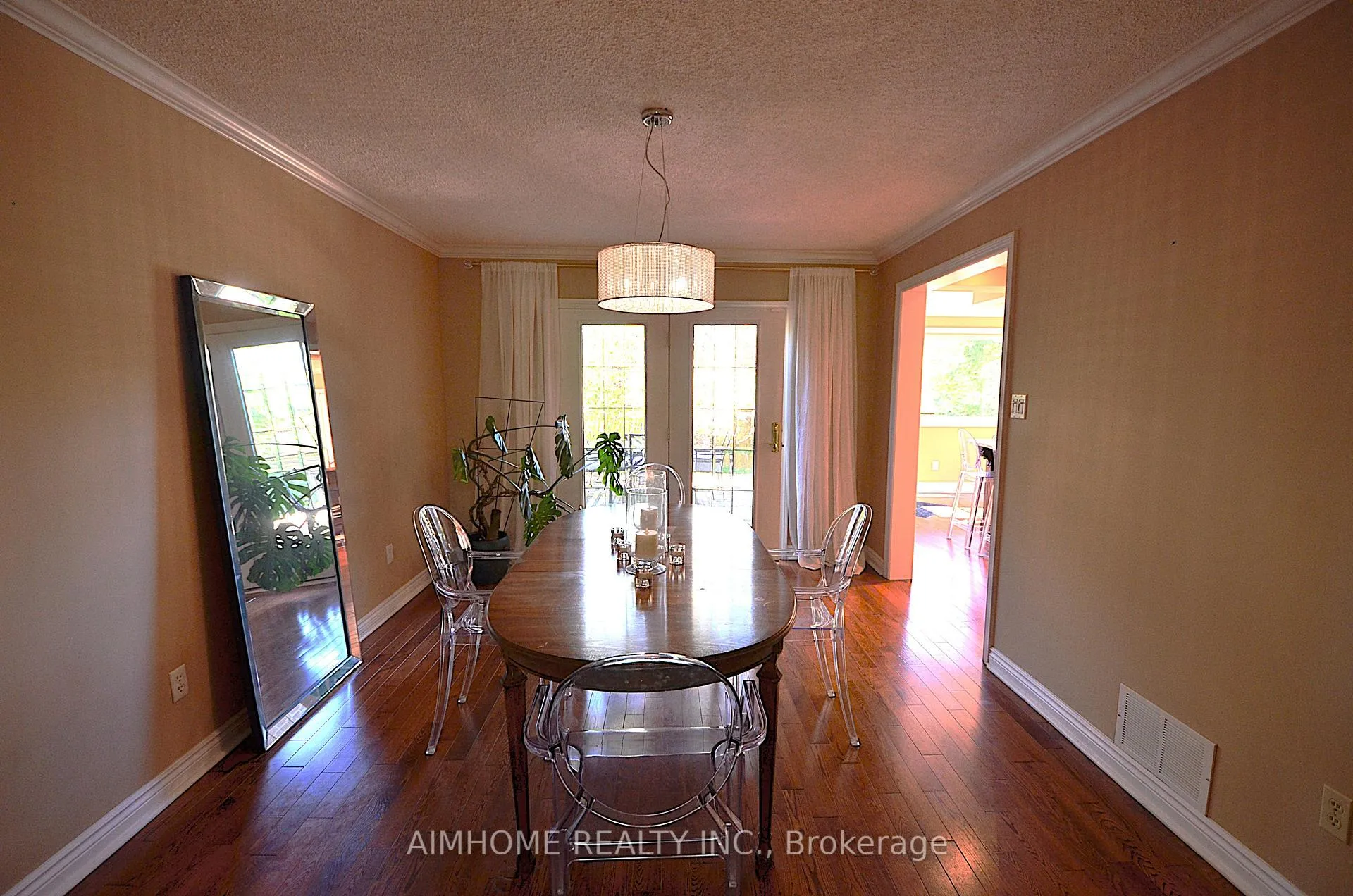 Photo 7 of 80 Golf Links Drive, Aurora, Aurora Highlands — HOMEH