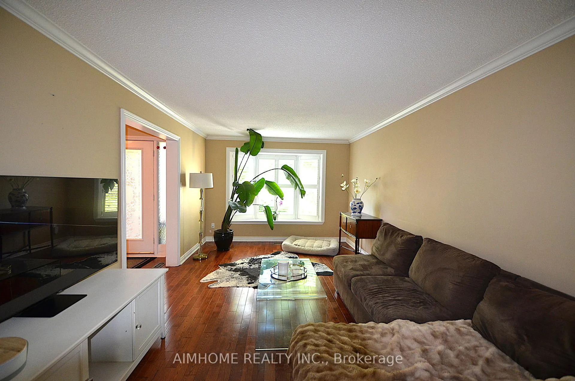 Photo 10 of 80 Golf Links Drive, Aurora, Aurora Highlands — HOMEH