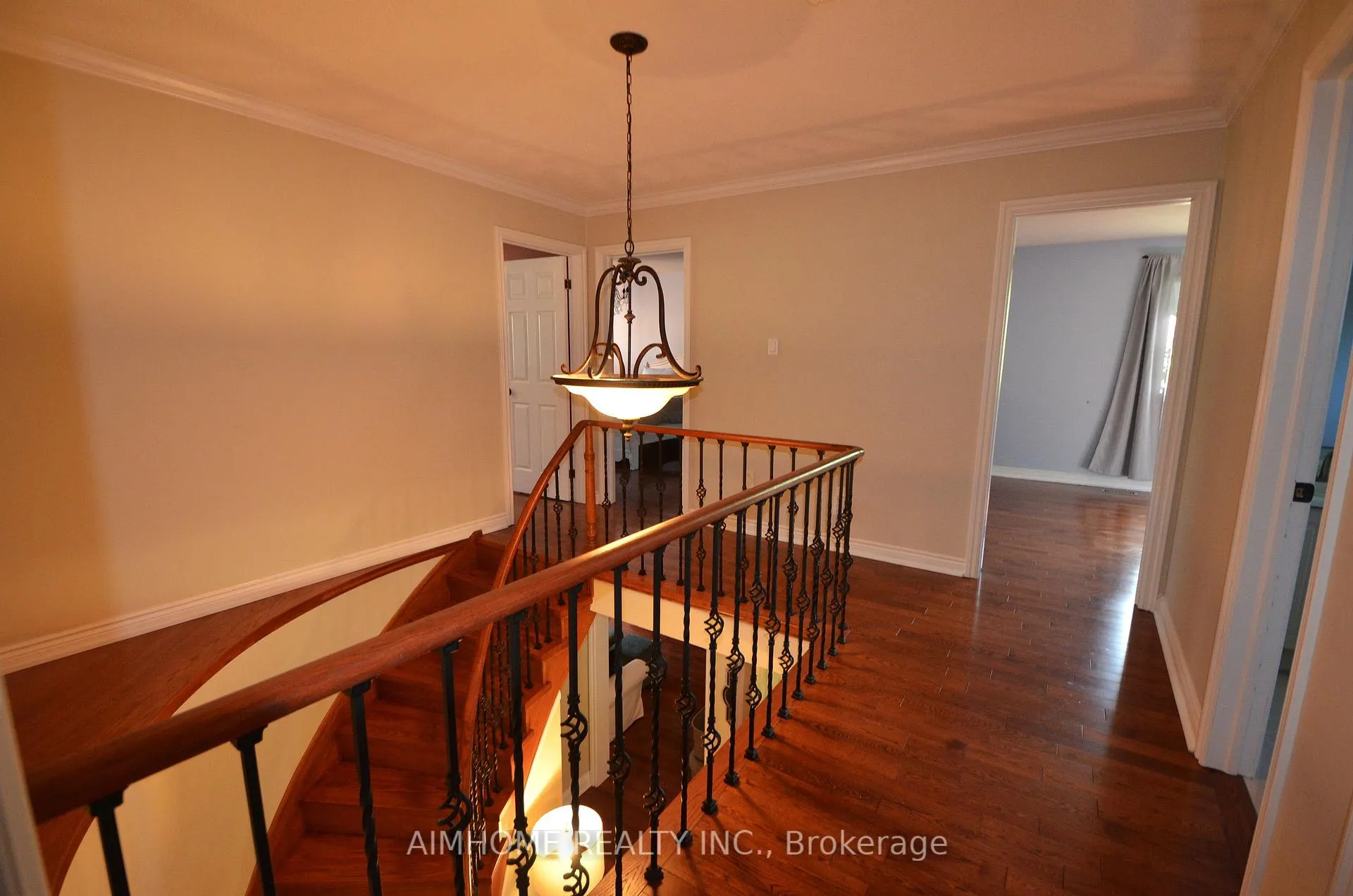 Photo 17 of 80 Golf Links Drive, Aurora, Aurora Highlands — HOMEH