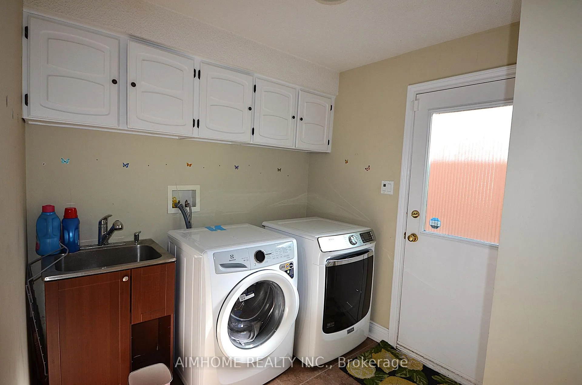 Photo 19 of 80 Golf Links Drive, Aurora, Aurora Highlands — HOMEH