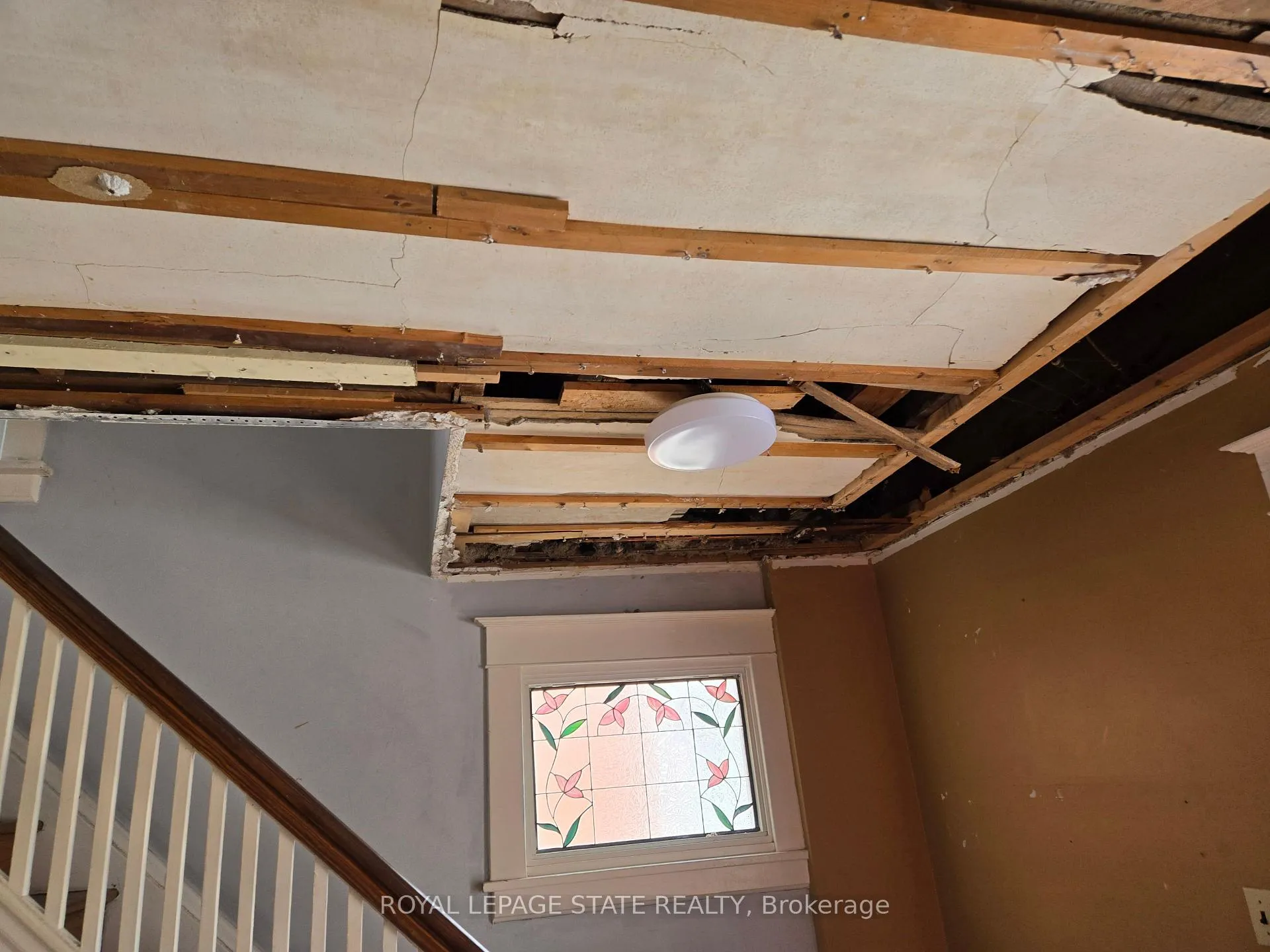 Photo 5 of 45 Chaplin Avenue, St. Catharines, Downtown — HOMEH