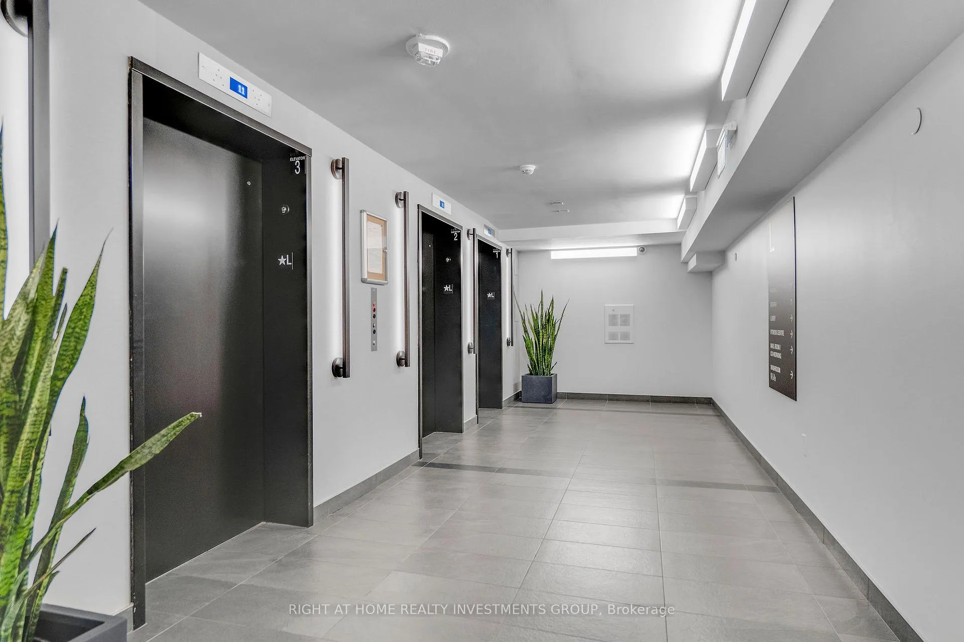 Photo 4 of Unit 401, 1 Jarvis Street, Hamilton, Beasley — HOMEH