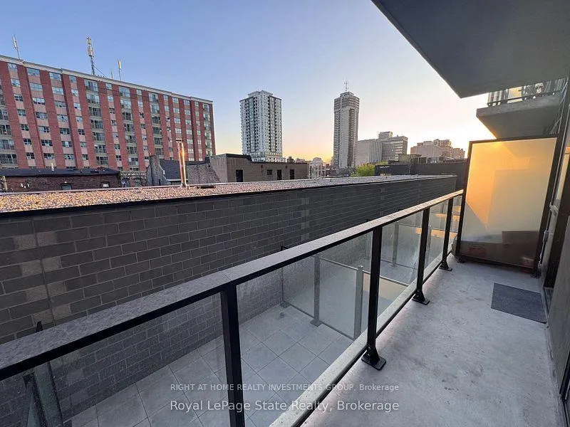 Photo 15 of Unit 401, 1 Jarvis Street, Hamilton, Beasley — HOMEH
