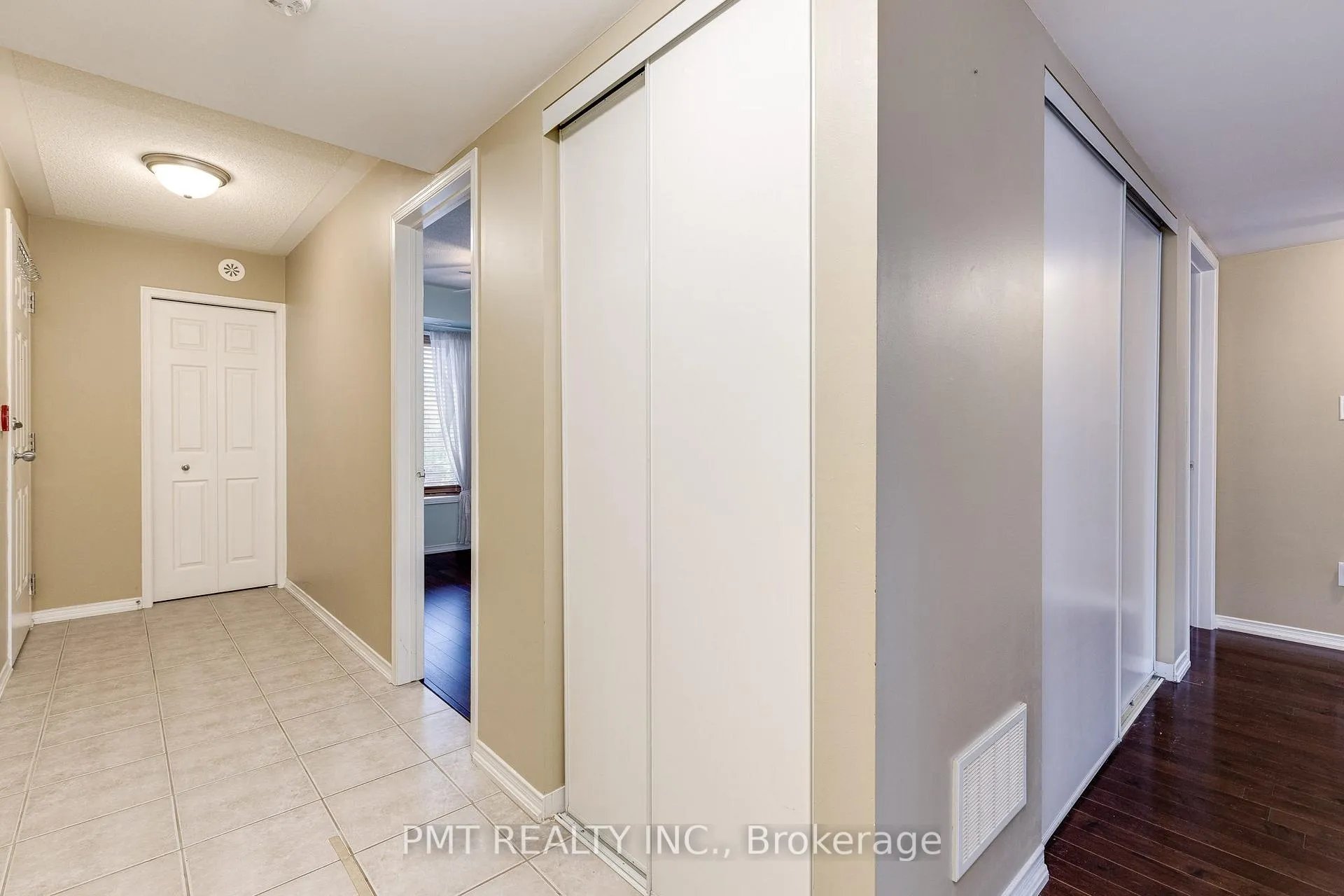 Photo 2 of Unit 29B, 671 Warden Avenue, Scarborough, Clairlea-Birchmount — HOMEH