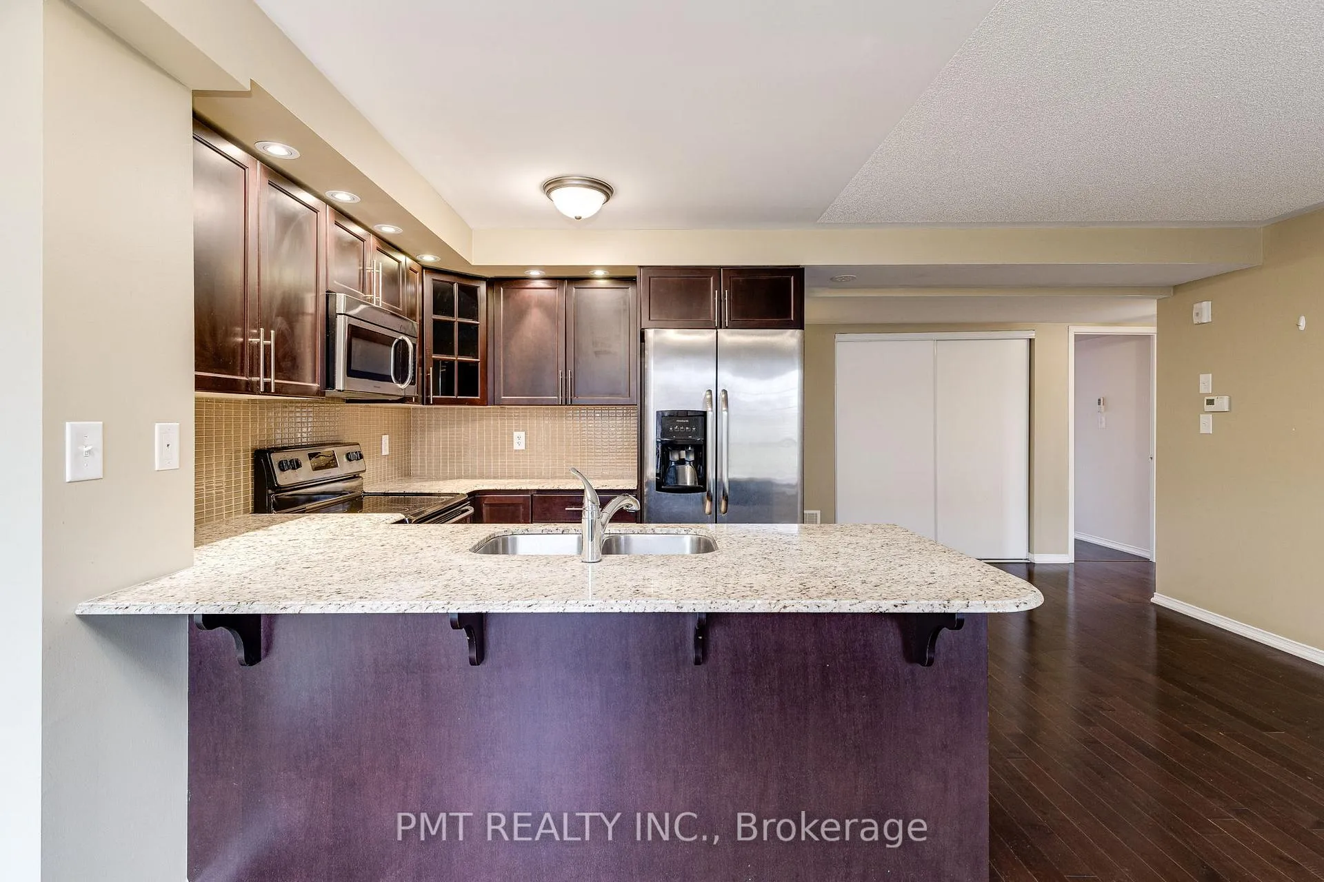 Photo 6 of Unit 29B, 671 Warden Avenue, Scarborough, Clairlea-Birchmount — HOMEH