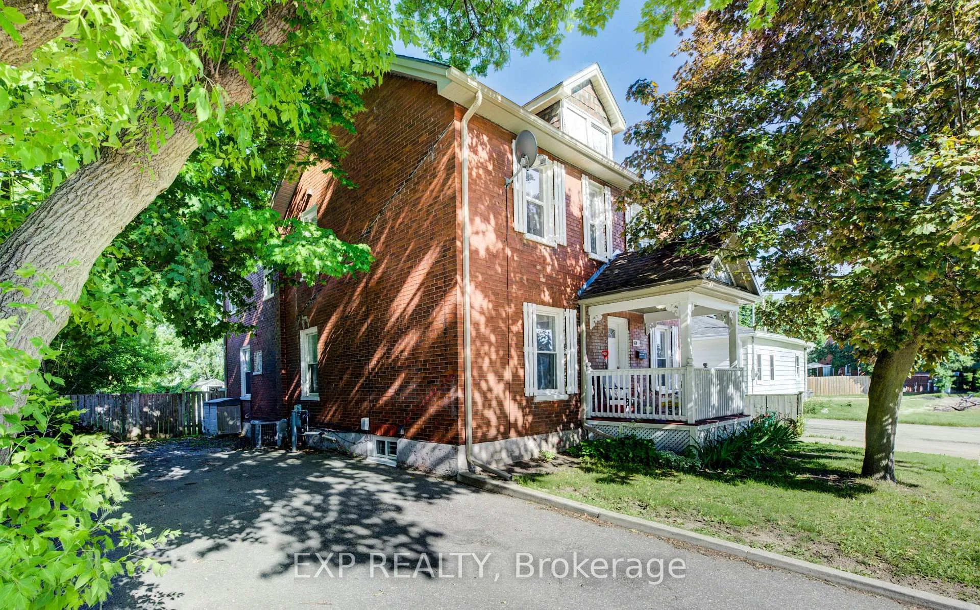 Photo 1 of Unit UPPER, 63 Brook Street, Cambridge, East Galt — HOMEH