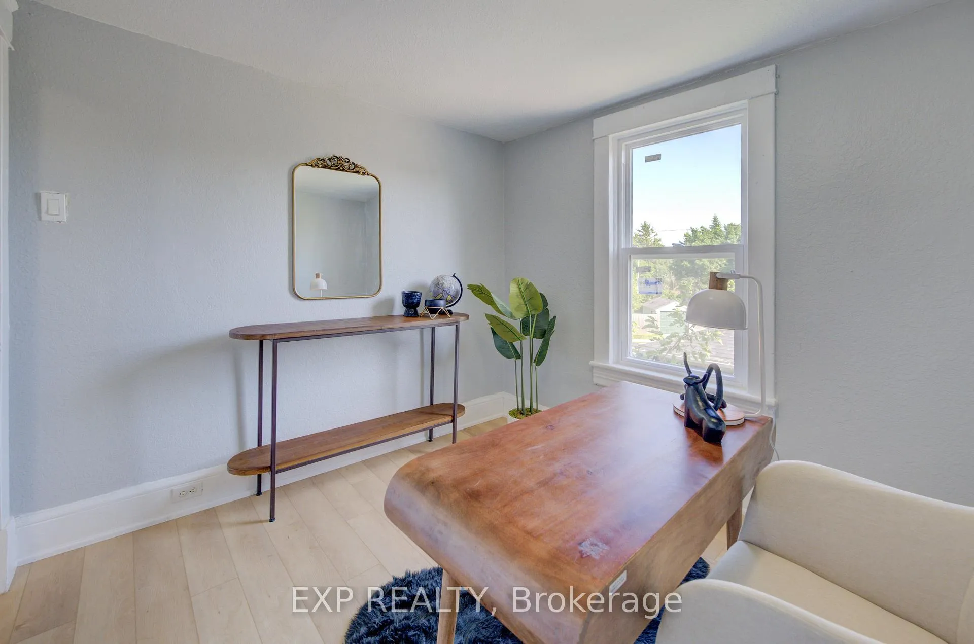 Photo 12 of Unit UPPER, 63 Brook Street, Cambridge, East Galt — HOMEH