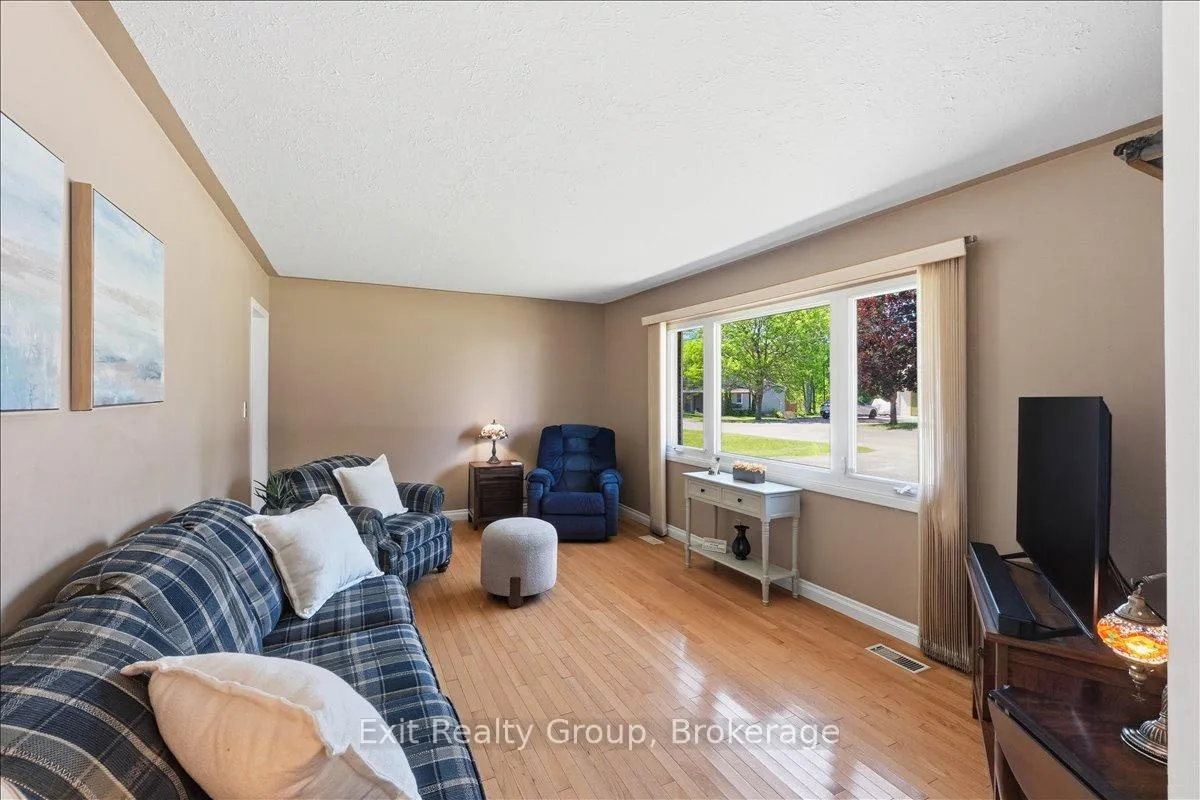 Photo 6 of 71 Elizabeth Street, Stirling-Rawdon, Stirling Ward — HOMEH