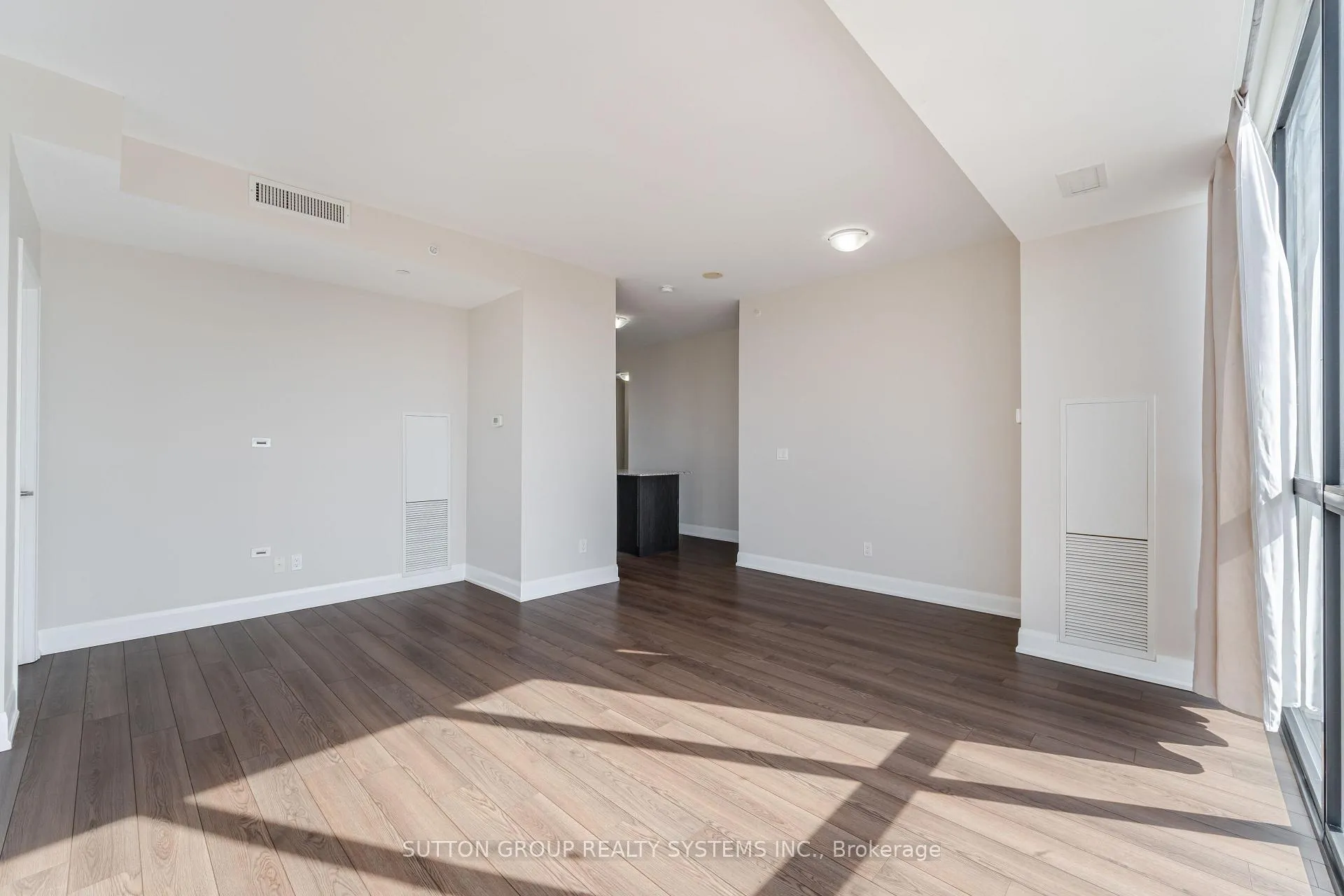 Photo 15 of Unit 2004, 2910 Highway 7 Road W, Vaughan, Concord — HOMEH