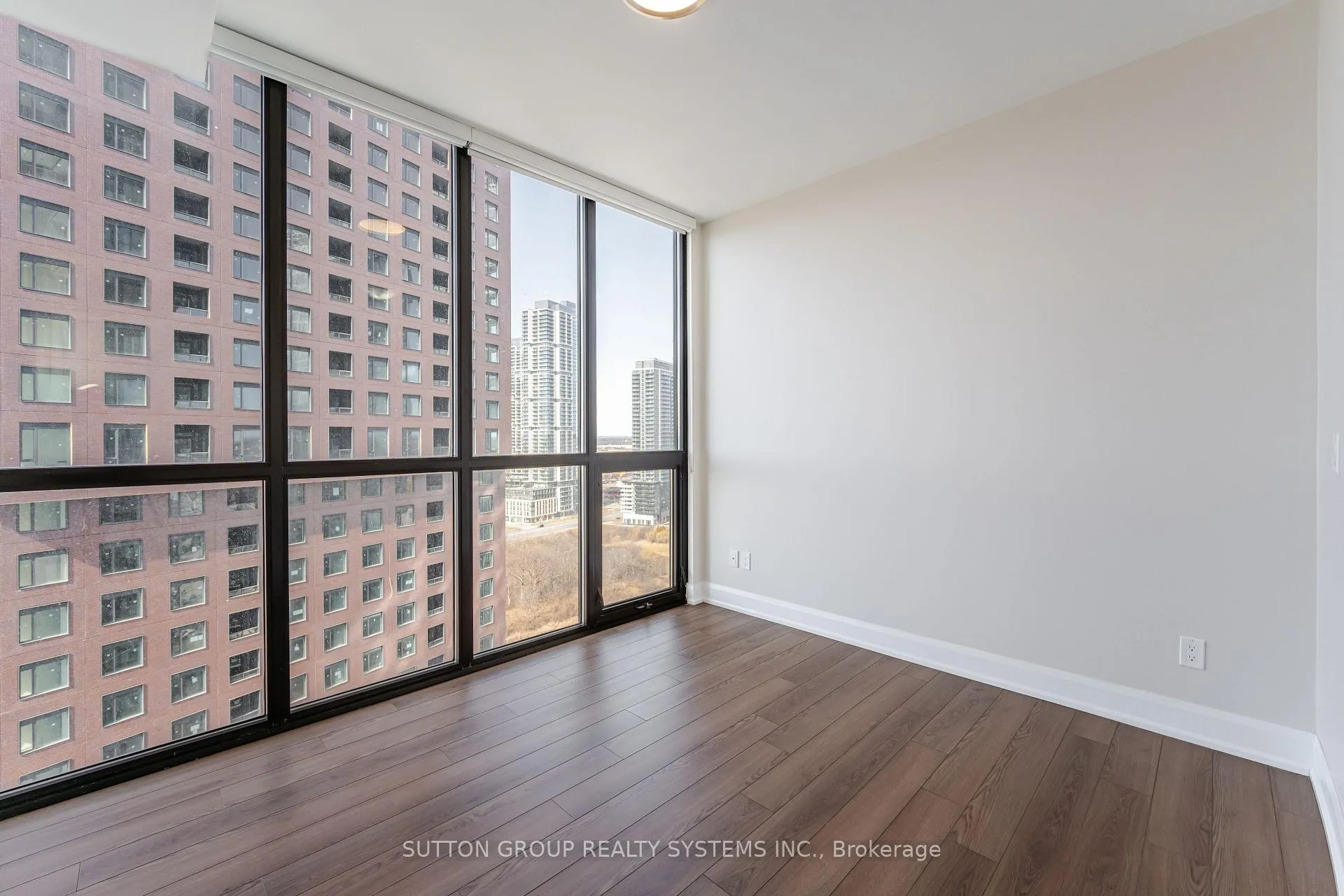 Photo 17 of Unit 2004, 2910 Highway 7 Road W, Vaughan, Concord — HOMEH