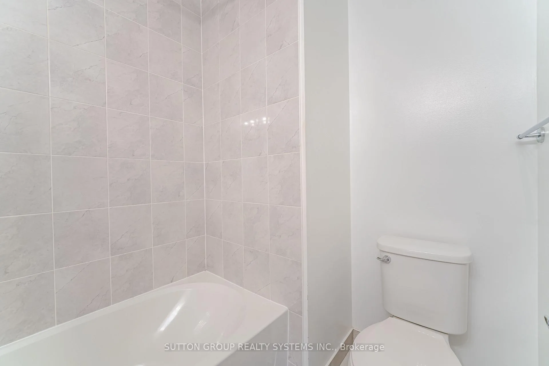 Photo 20 of Unit 2004, 2910 Highway 7 Road W, Vaughan, Concord — HOMEH