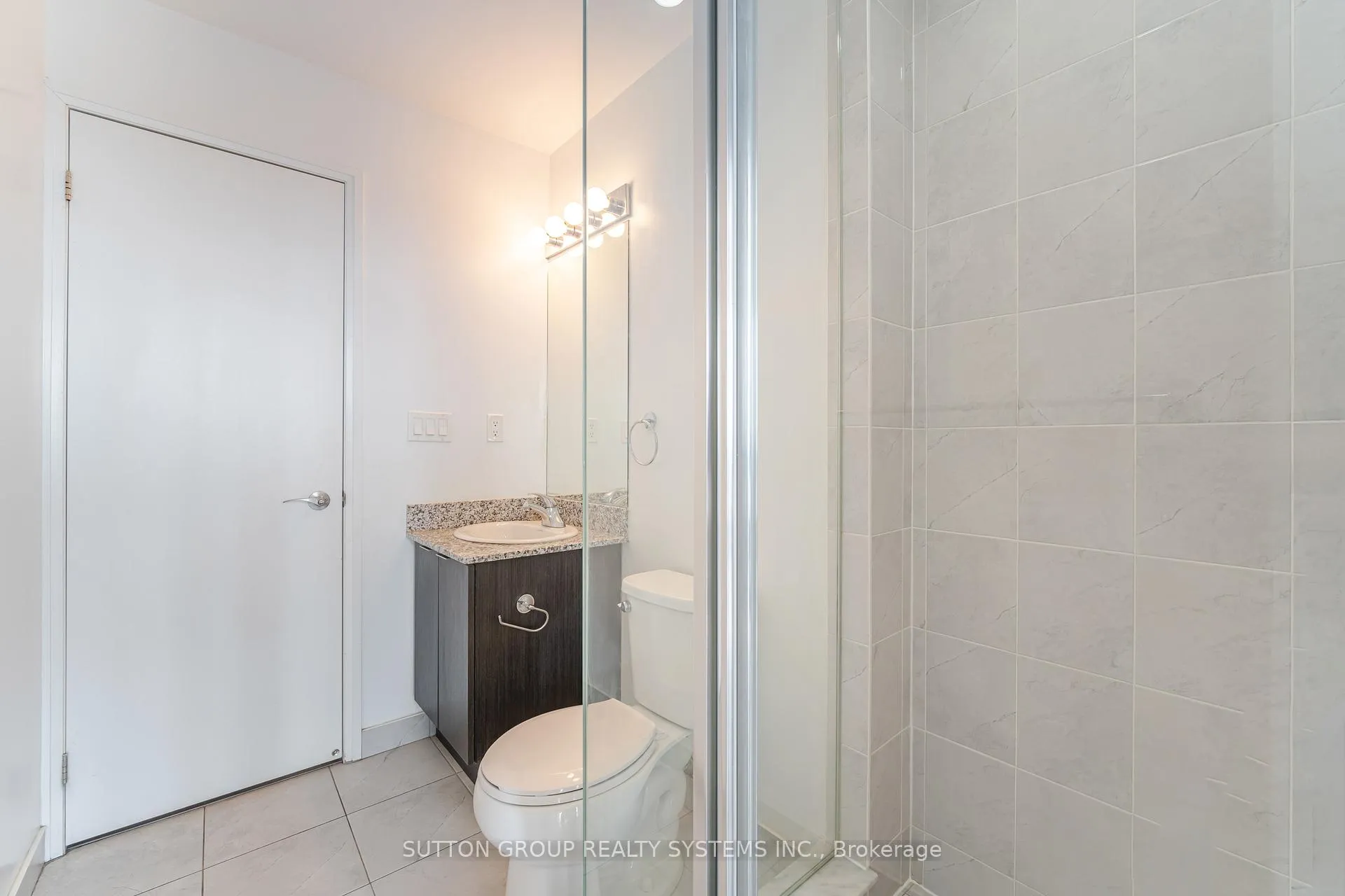 Photo 23 of Unit 2004, 2910 Highway 7 Road W, Vaughan, Concord — HOMEH