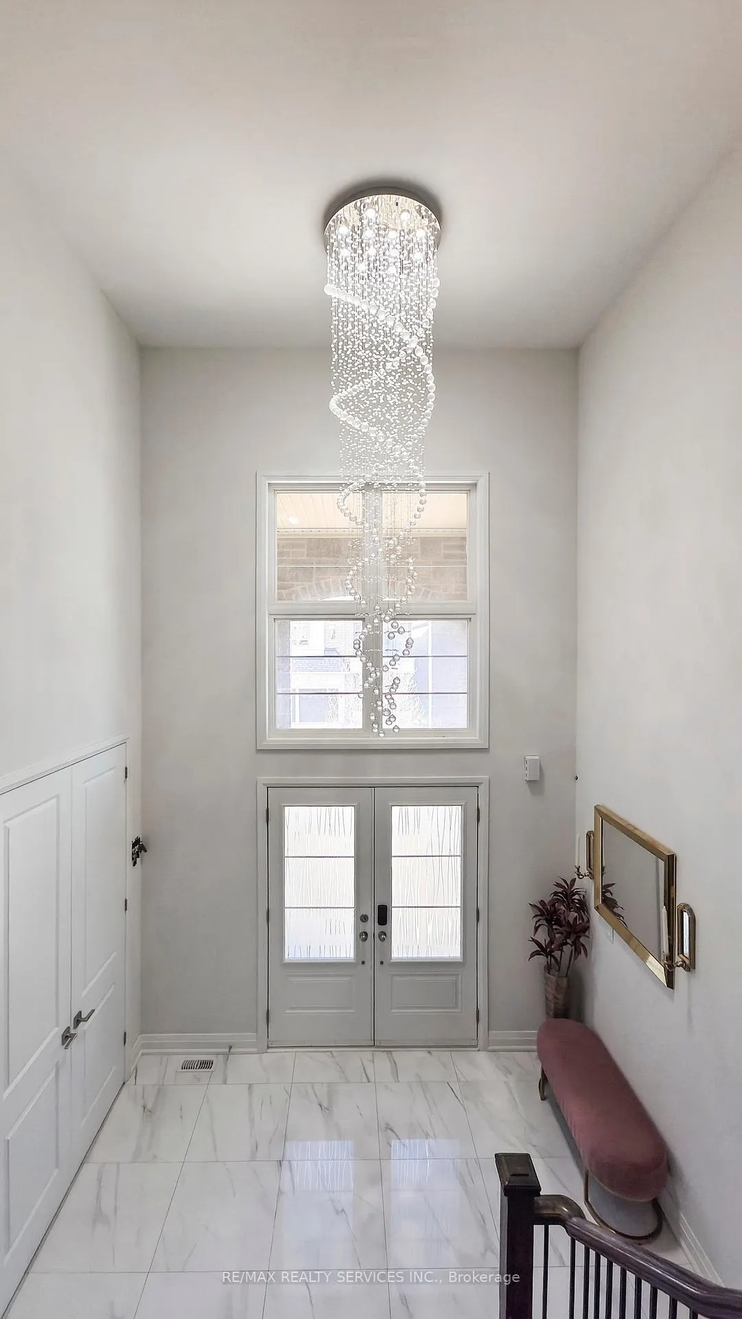 Photo 5 of 15 Rolling Rock Way, Brampton, Bram West — HOMEH