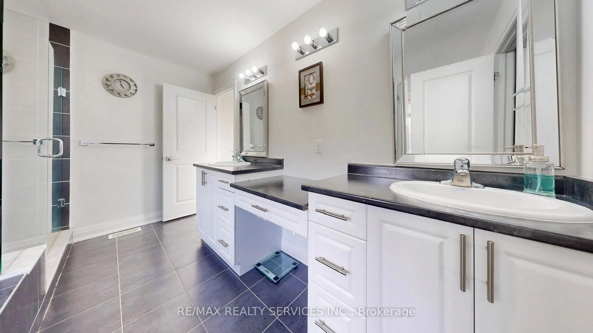 Photo 22 of 15 Rolling Rock Way, Brampton, Bram West — HOMEH