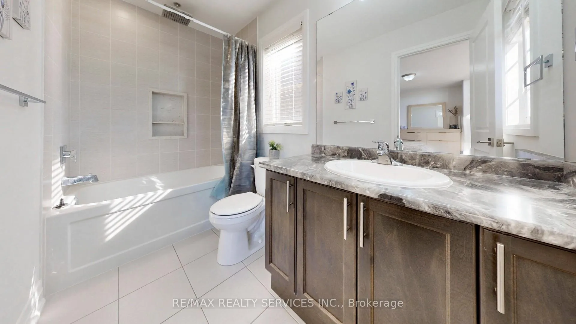 Photo 26 of 15 Rolling Rock Way, Brampton, Bram West — HOMEH