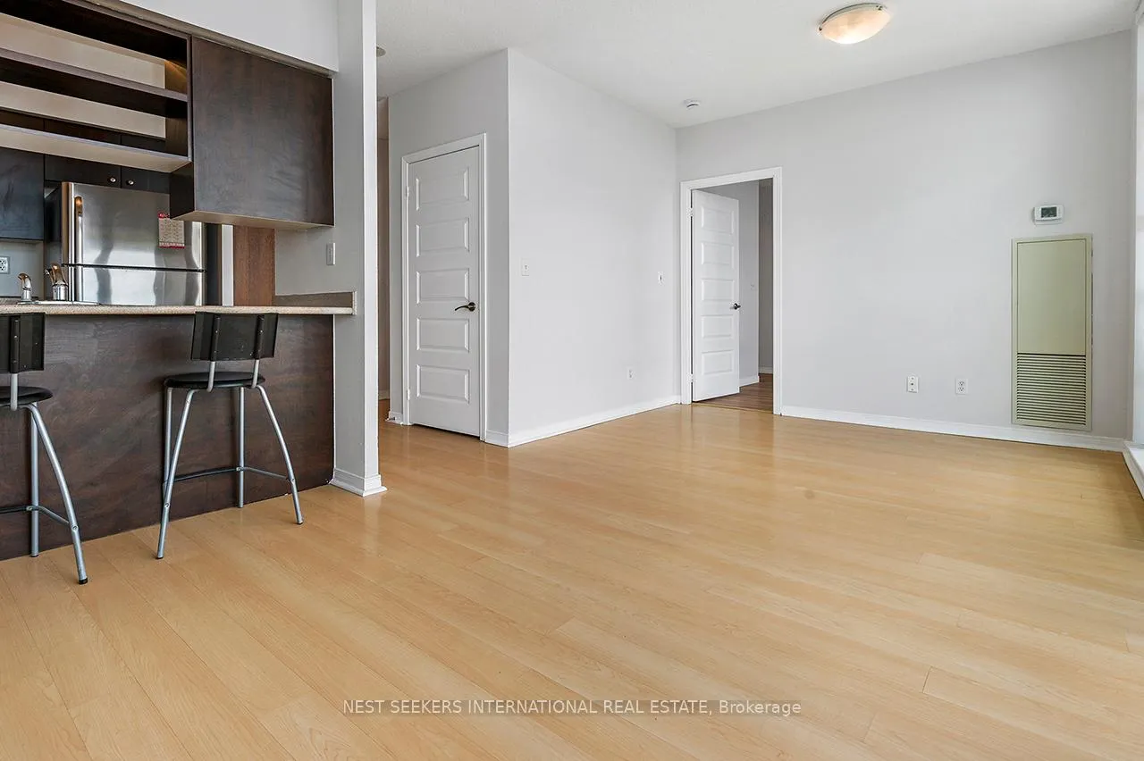 Photo 4 of Unit 2309, 215 Queen Street E, Brampton, Queen Street Corridor — HOMEH