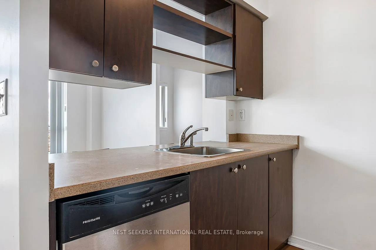 Photo 7 of Unit 2309, 215 Queen Street E, Brampton, Queen Street Corridor — HOMEH