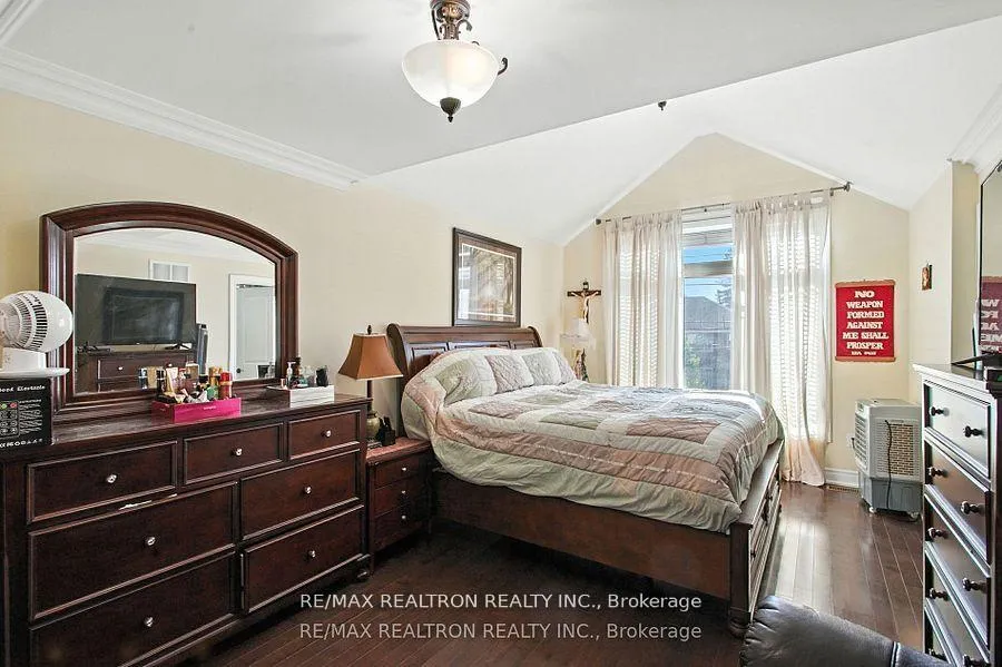 Photo 9 of 21A Claremore Avenue, Scarborough, Birchcliffe-Cliffside — HOMEH