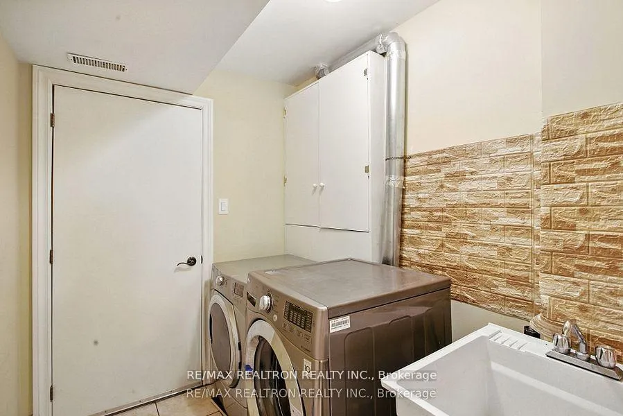 Photo 32 of 21A Claremore Avenue, Scarborough, Birchcliffe-Cliffside — HOMEH