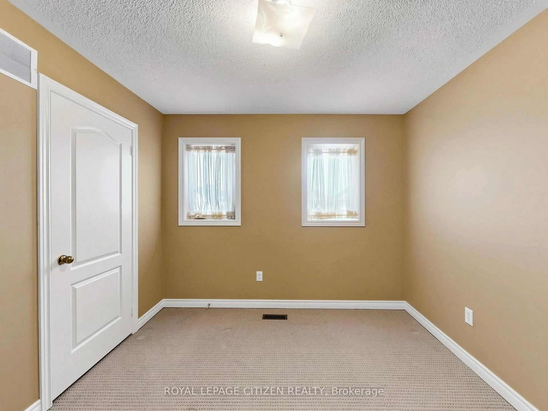 Photo 13 of Unit Upper, 23 Planter Crescent, Vaughan, Vellore Village — HOMEH