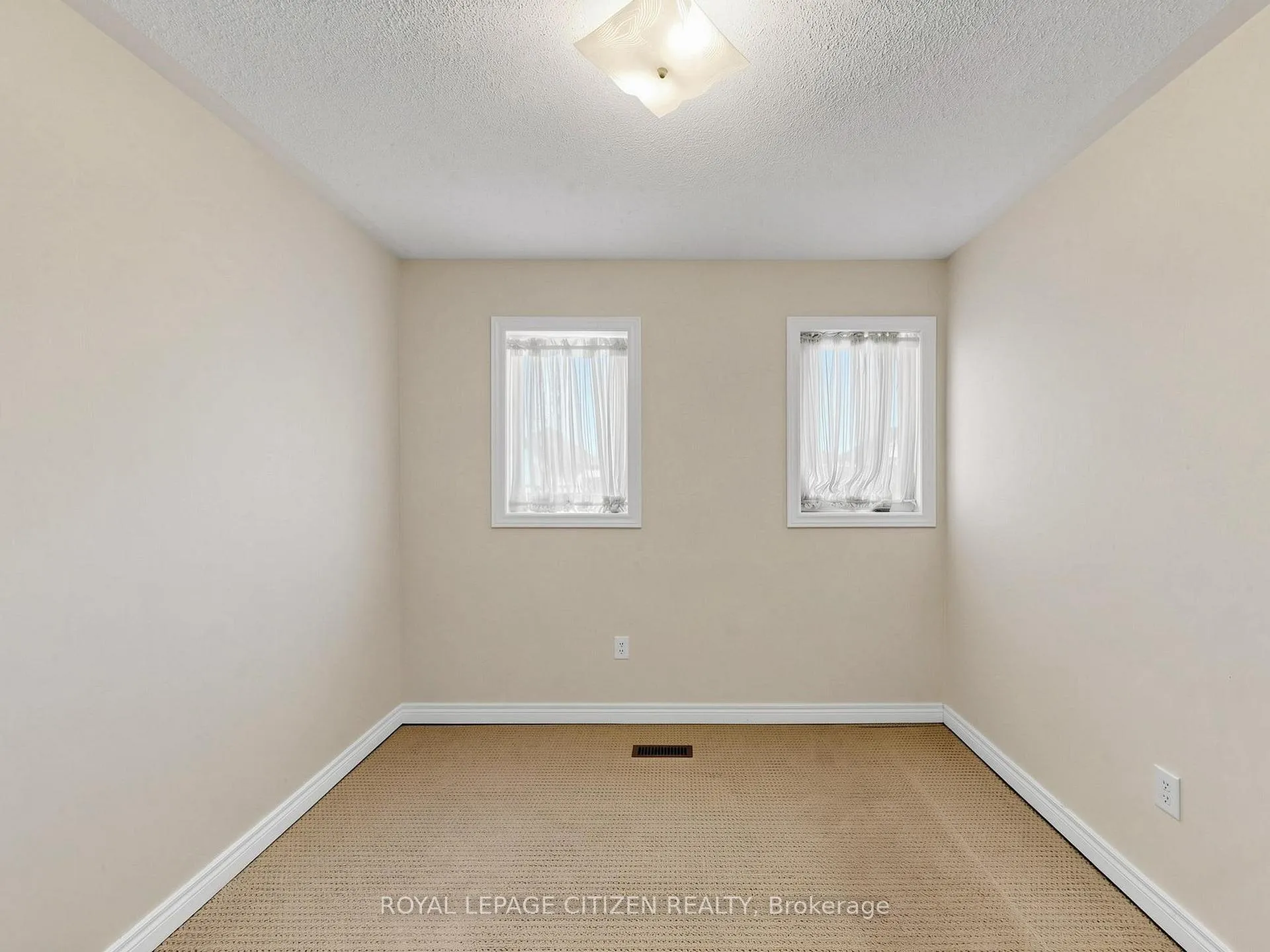 Photo 14 of Unit Upper, 23 Planter Crescent, Vaughan, Vellore Village — HOMEH