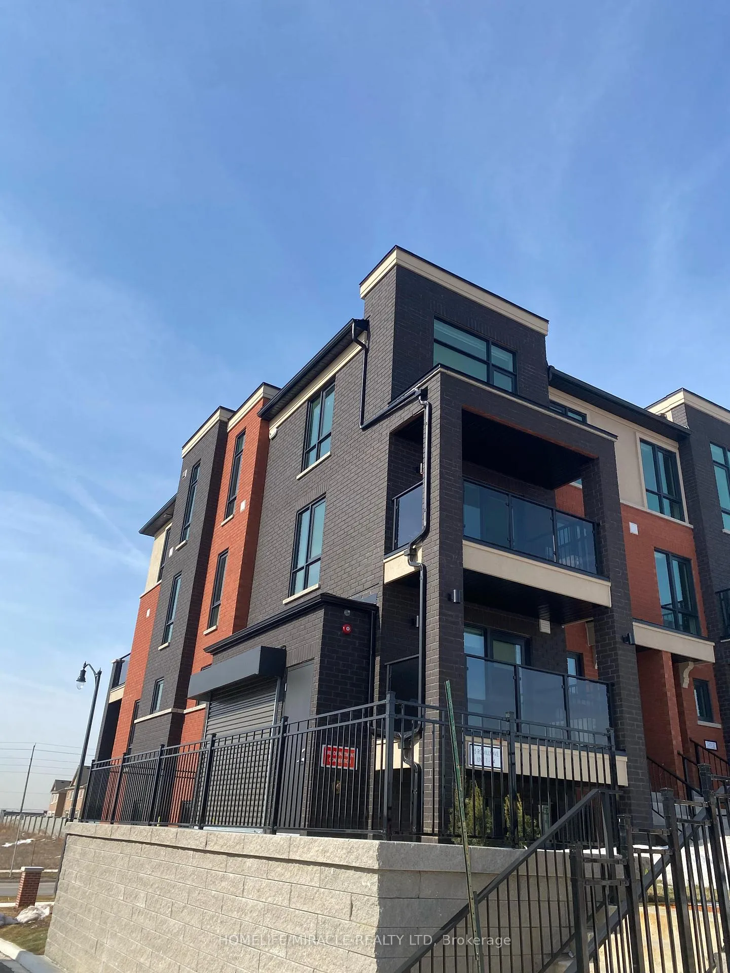 Photo 2 of Unit 23, 65 Romilly Avenue, Brampton, Northwest Brampton — HOMEH