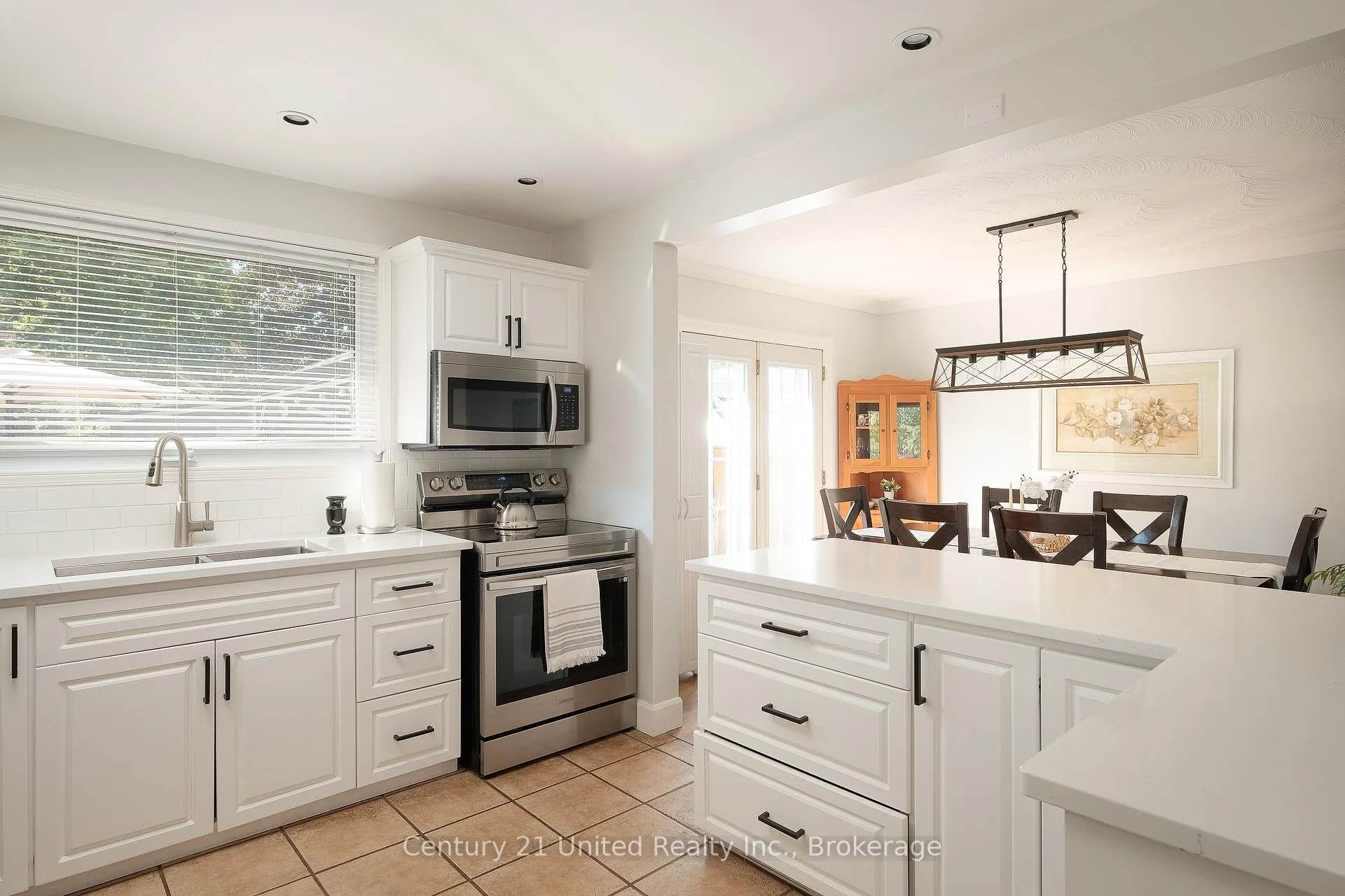Photo 10 of 1233 Franklin Drive, Peterborough, Northcrest Ward 5 — HOMEH