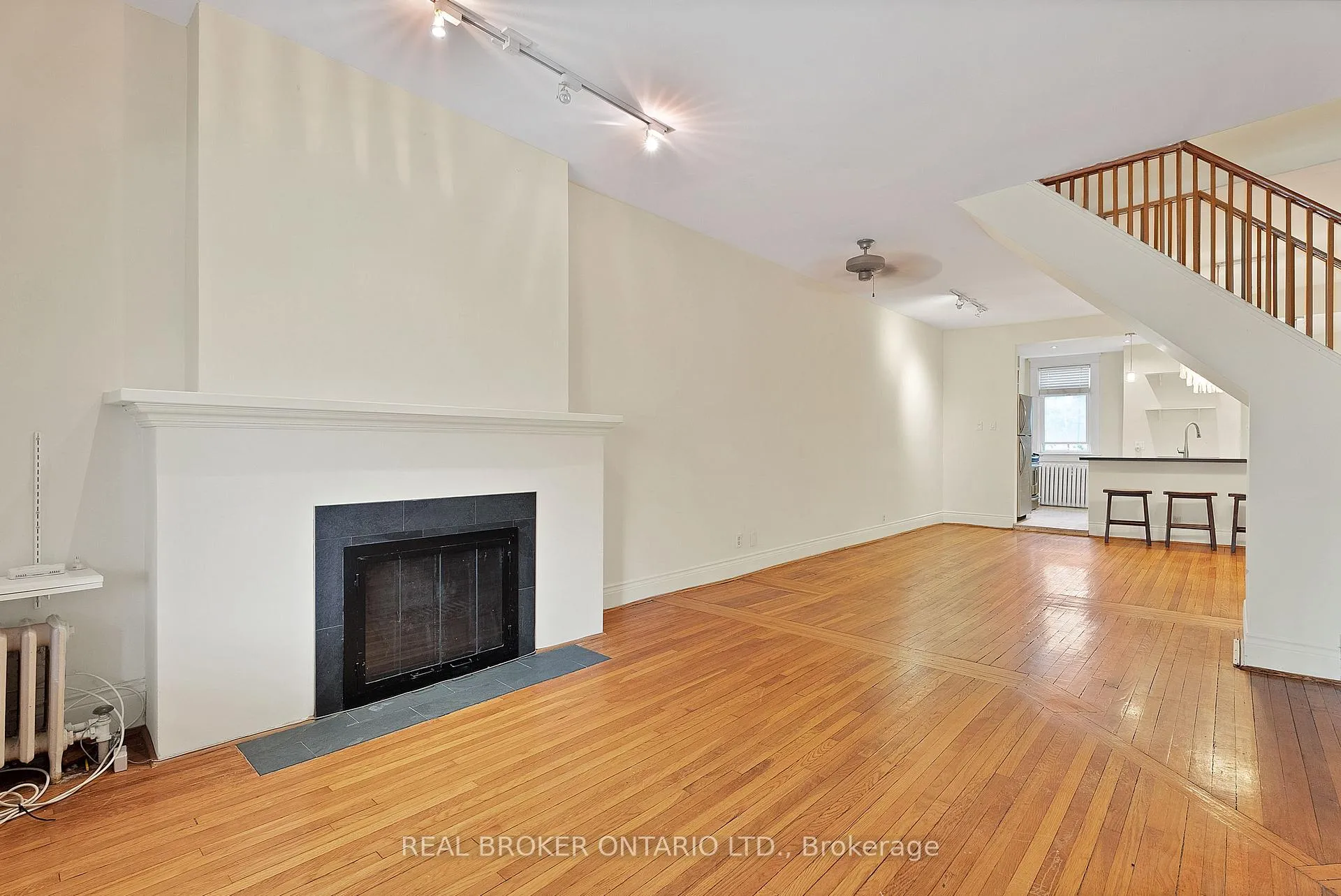 Photo 6 of Unit Main, 25 Dixon Avenue, Toronto, The Beaches — HOMEH