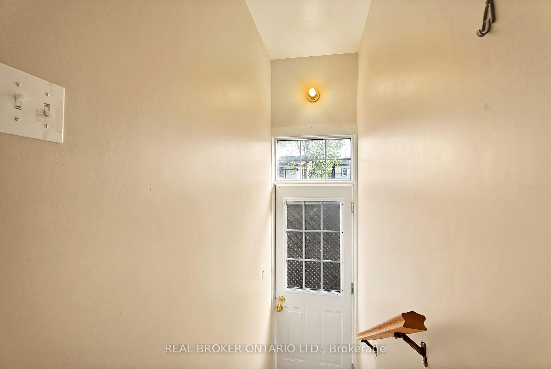 Photo 20 of Unit Main, 25 Dixon Avenue, Toronto, The Beaches — HOMEH
