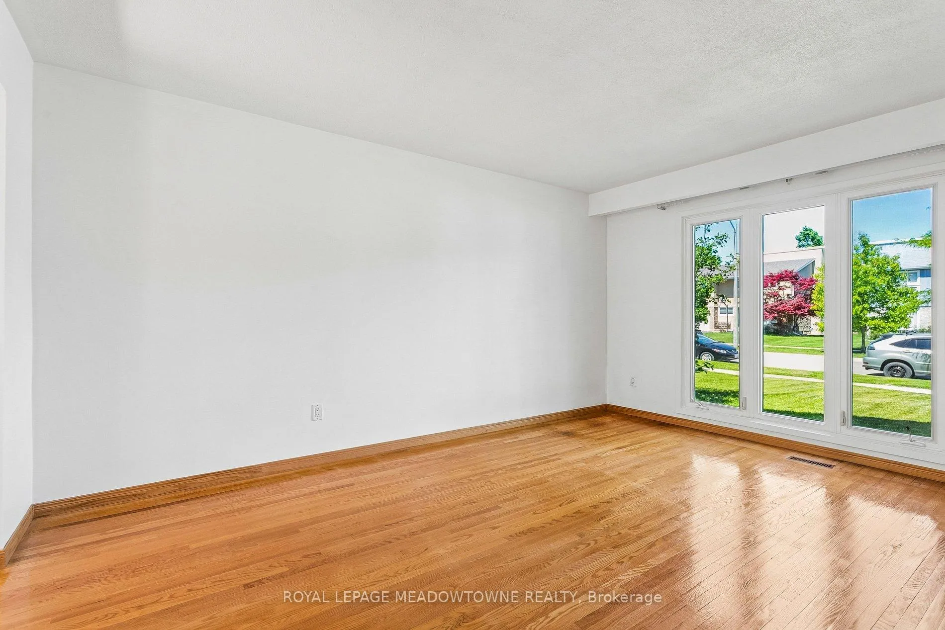 Photo 50 of 34 Plainsman Road, Mississauga, Streetsville — HOMEH