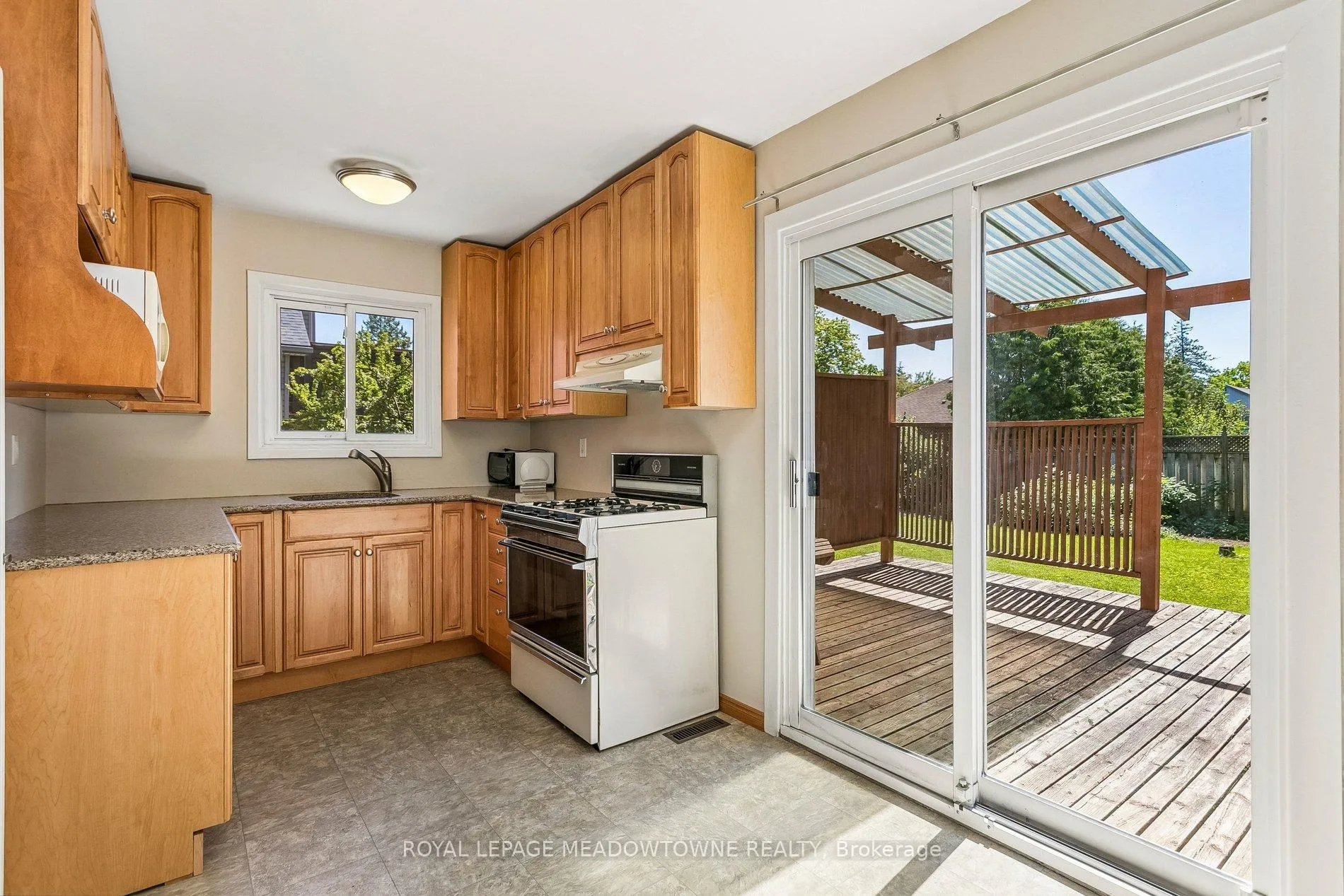 Photo 13 of 34 Plainsman Road, Mississauga, Streetsville — HOMEH