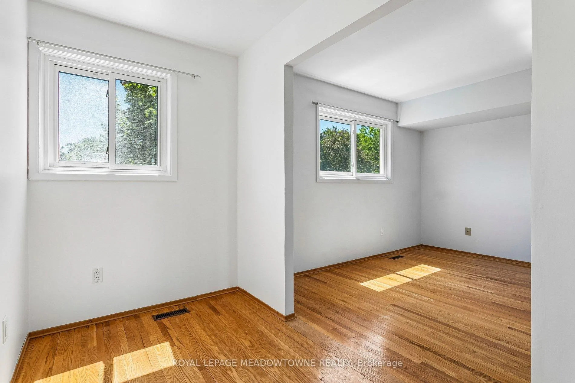 Photo 30 of 34 Plainsman Road, Mississauga, Streetsville — HOMEH