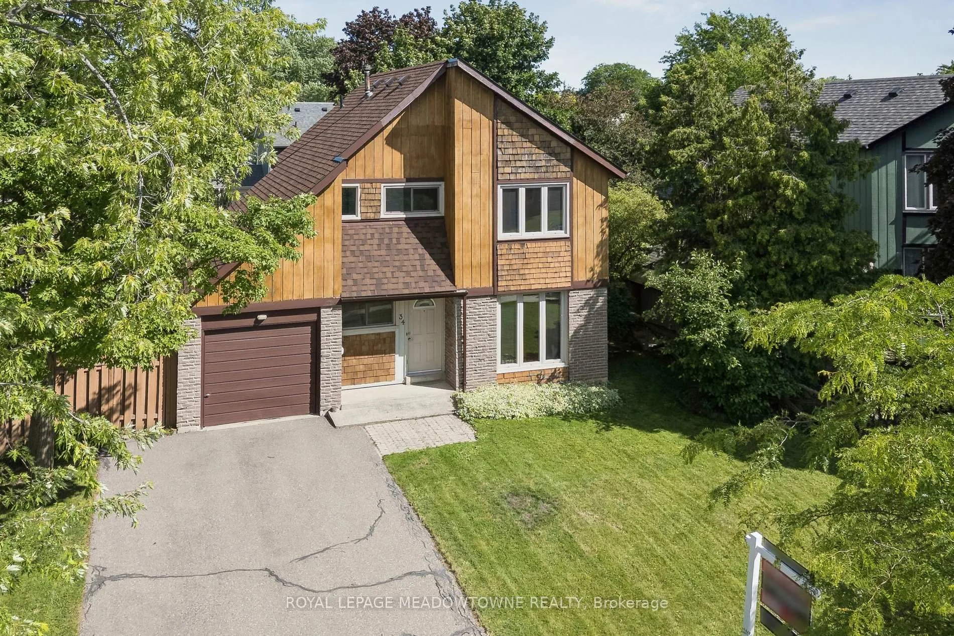 Photo 1 of 34 Plainsman Road, Mississauga, Streetsville — HOMEH