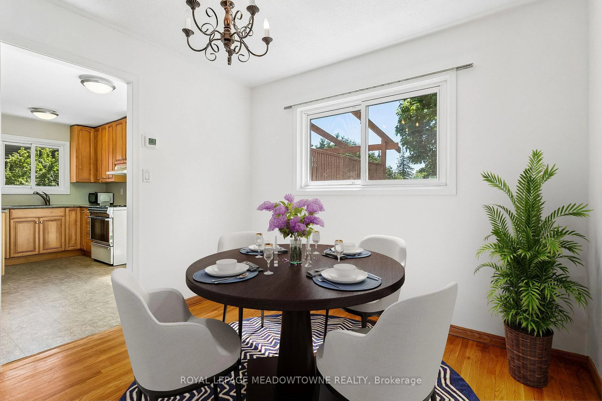 Photo 11 of 34 Plainsman Road, Mississauga, Streetsville — HOMEH