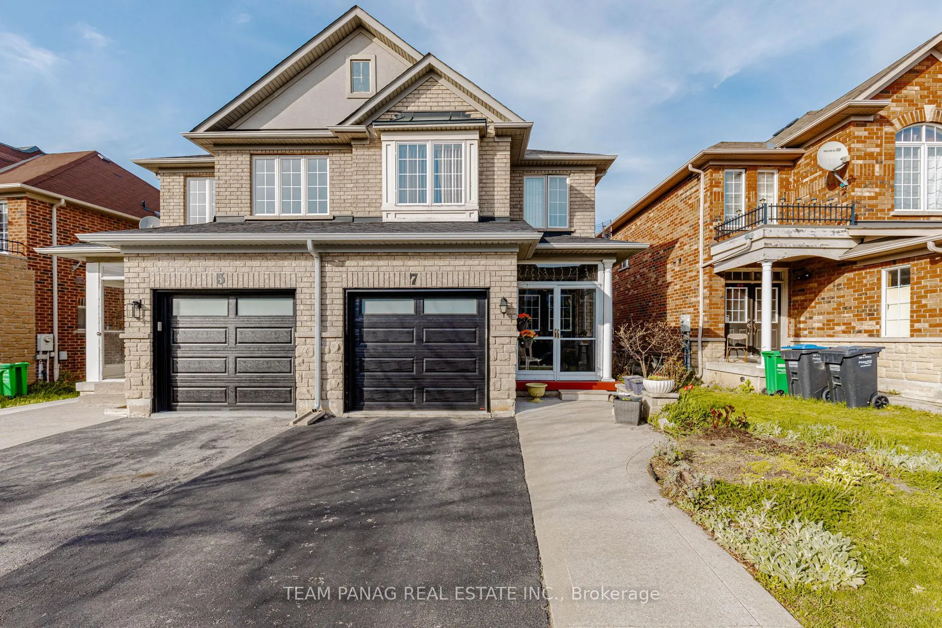 Photo 4 of 7 Cherryplum Way, Brampton, Bramalea North Industrial — HOMEH