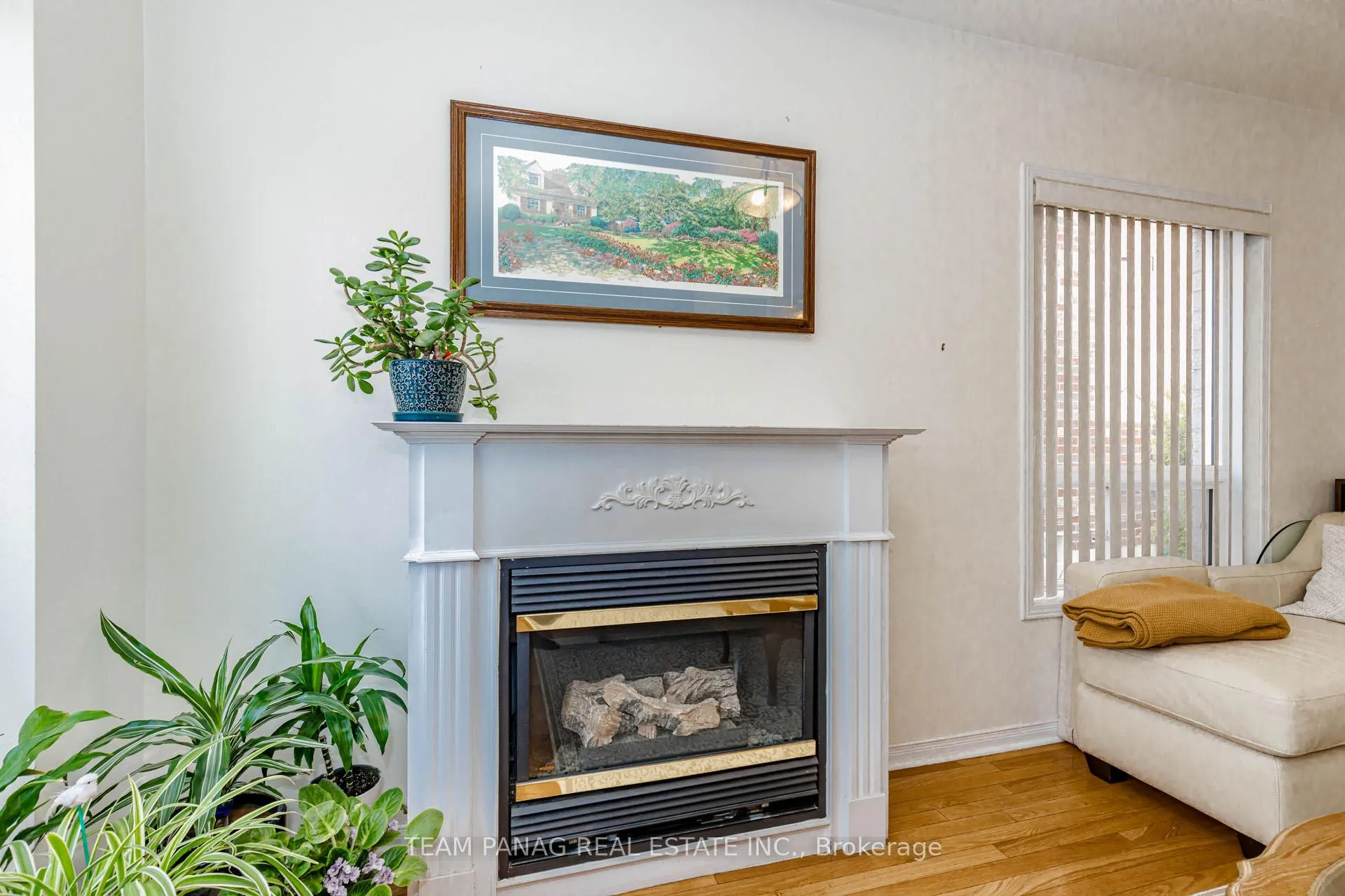 Photo 11 of 7 Cherryplum Way, Brampton, Bramalea North Industrial — HOMEH