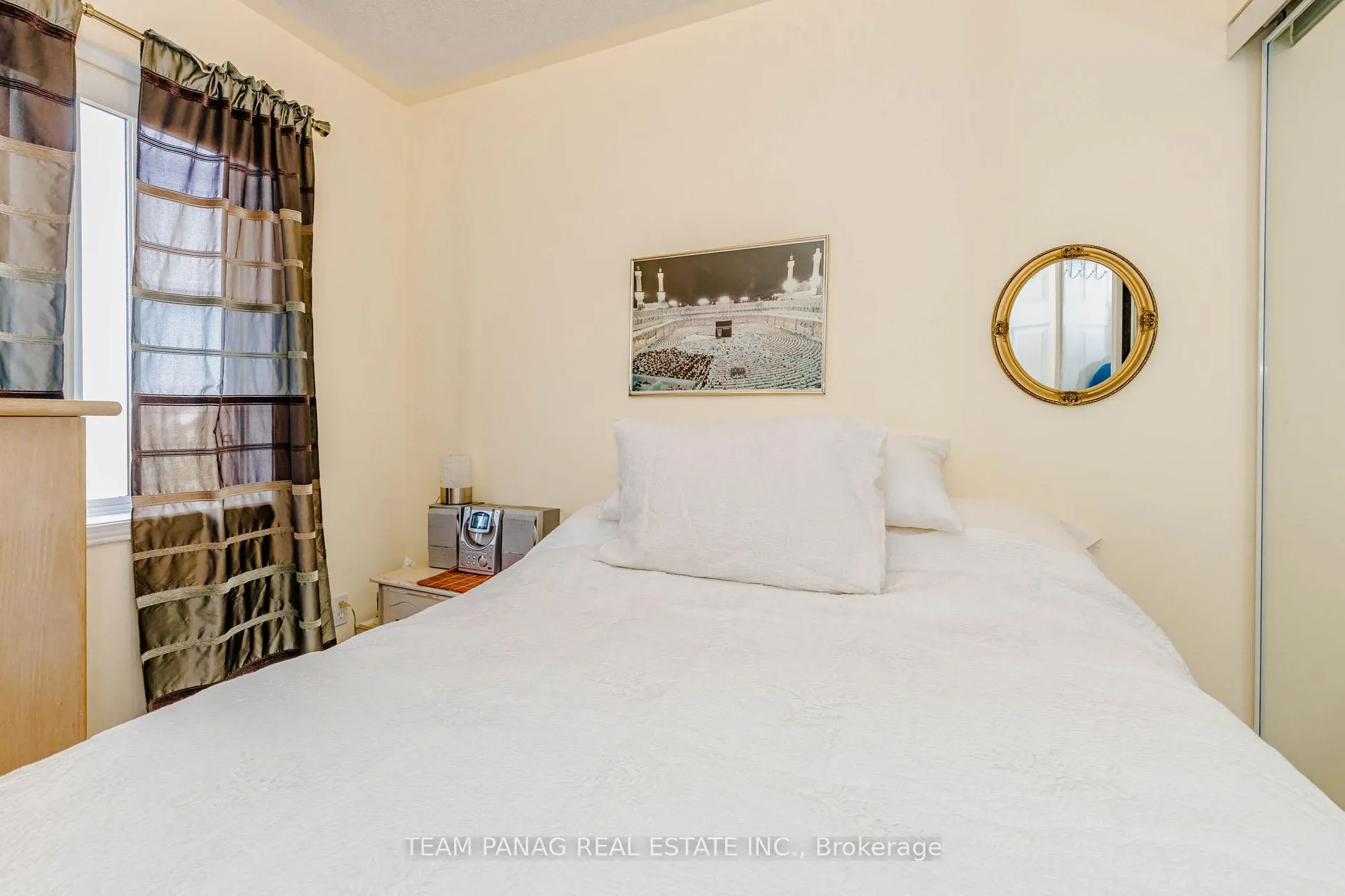 Photo 30 of 7 Cherryplum Way, Brampton, Bramalea North Industrial — HOMEH