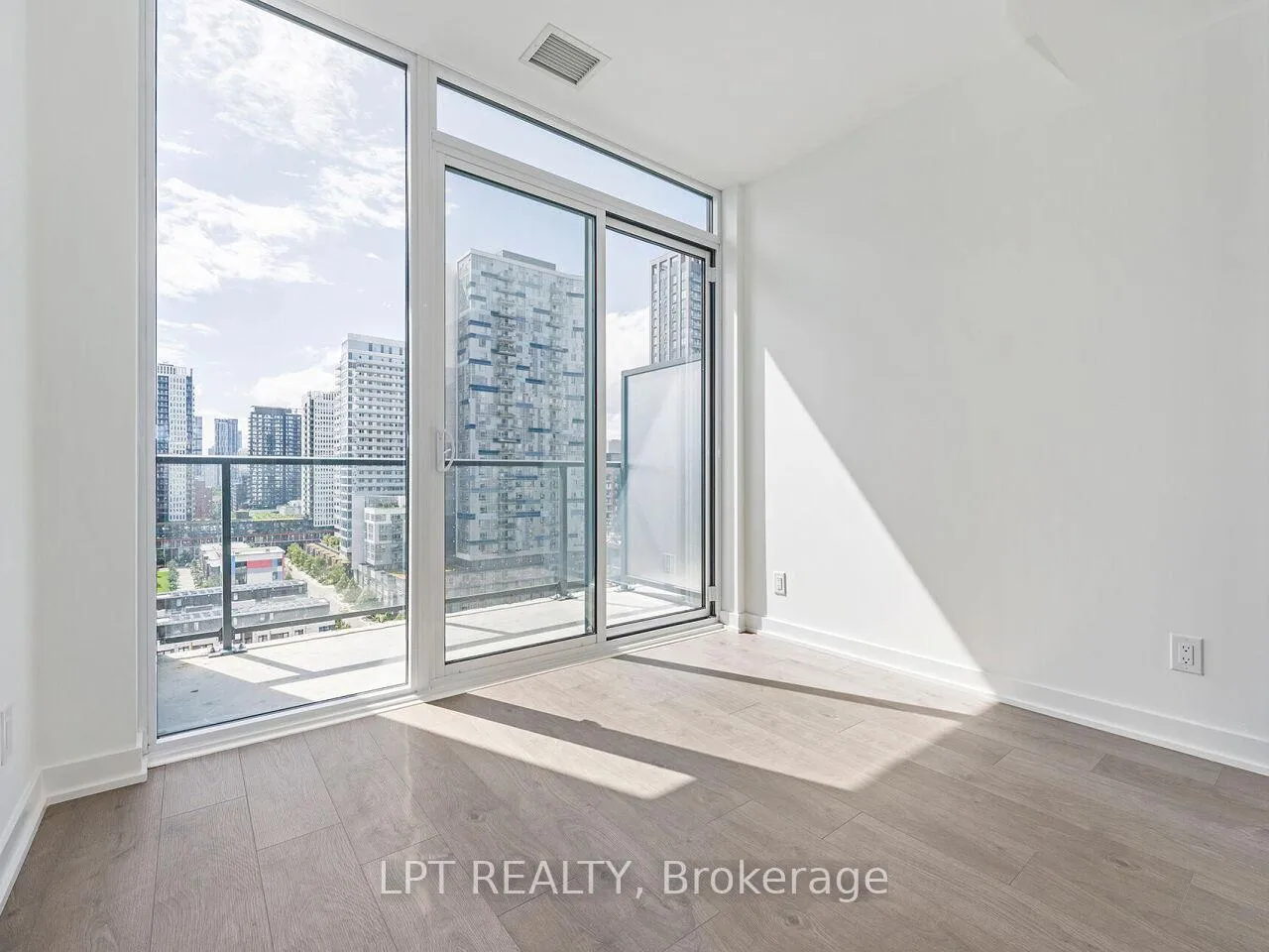 Photo 11 of Unit 1201, 5 Defries Street, Toronto, Regent Park — HOMEH