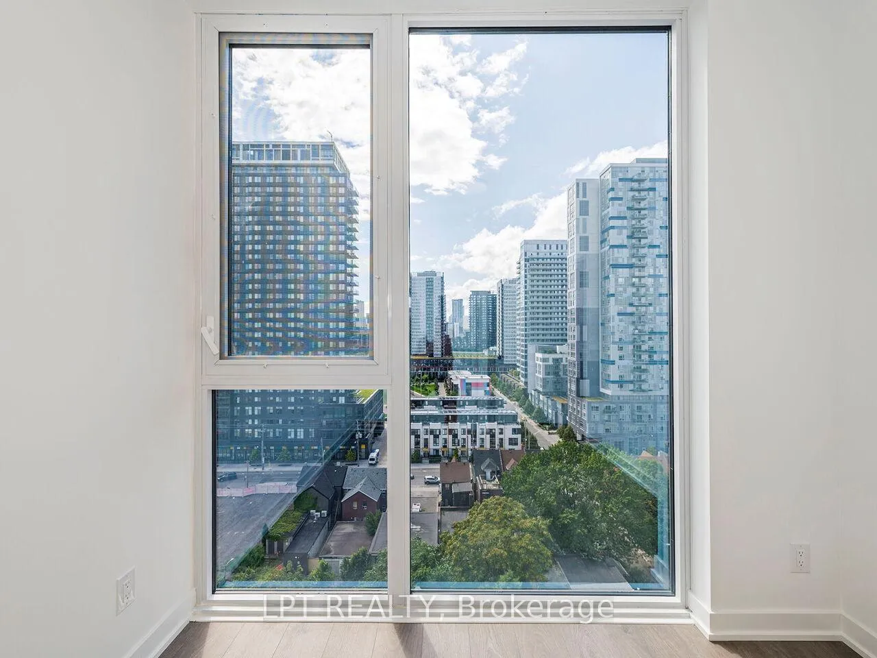 Photo 24 of Unit 1201, 5 Defries Street, Toronto, Regent Park — HOMEH