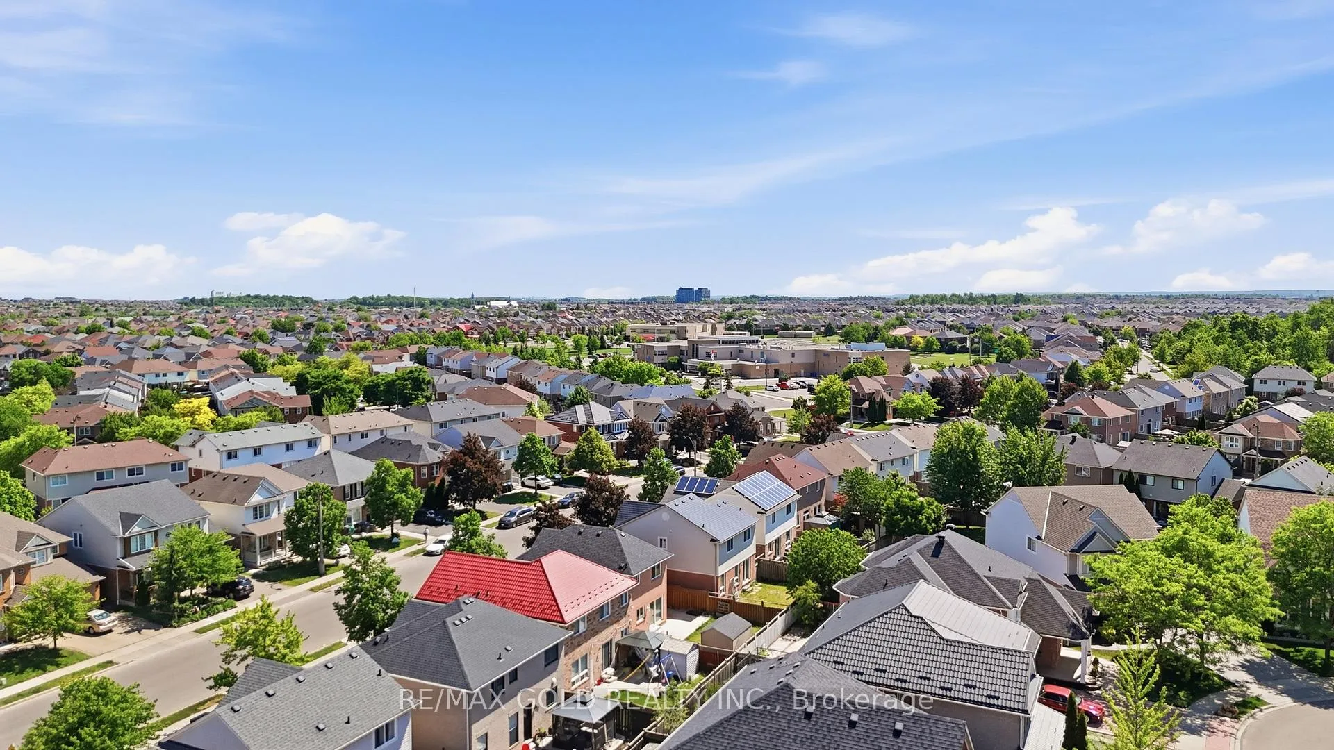 Photo 6 of 74 Sugarhill Drive, Brampton, Fletcher's Meadow — HOMEH